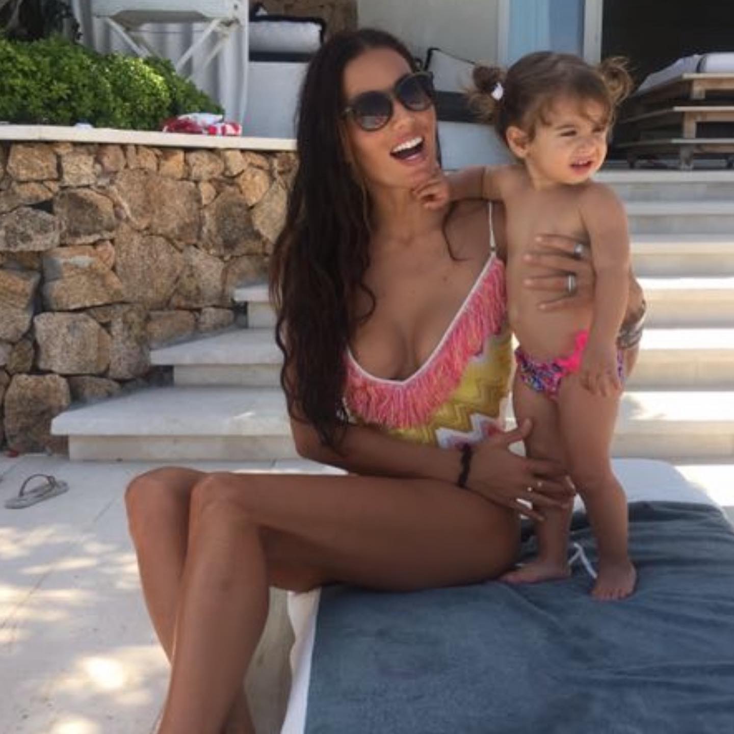 Elisabetta Gregoraci Auguri piccola peste 5 anni di te .. Ginevra del mio cuore   .. rimetto la foto ...