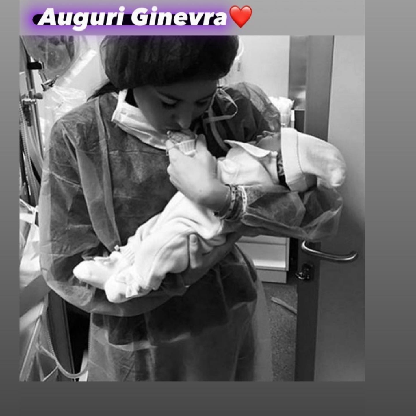 Elisabetta Gregoraci Auguri piccola peste 5 anni di te .. Ginevra del mio cuore   .. rimetto la foto ...