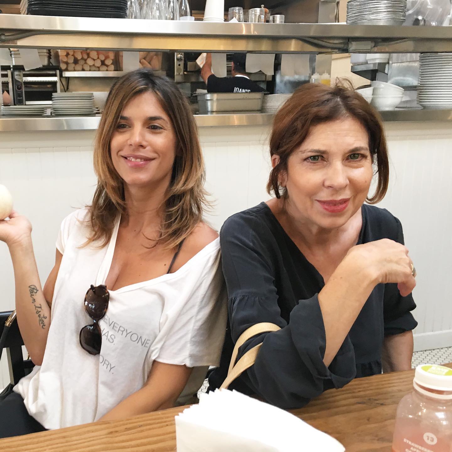 Elisabetta Canalis Auguri mamma,sono troppe le cose che vorrei scrivere,lo sai..
Ci riabbracceremo ...