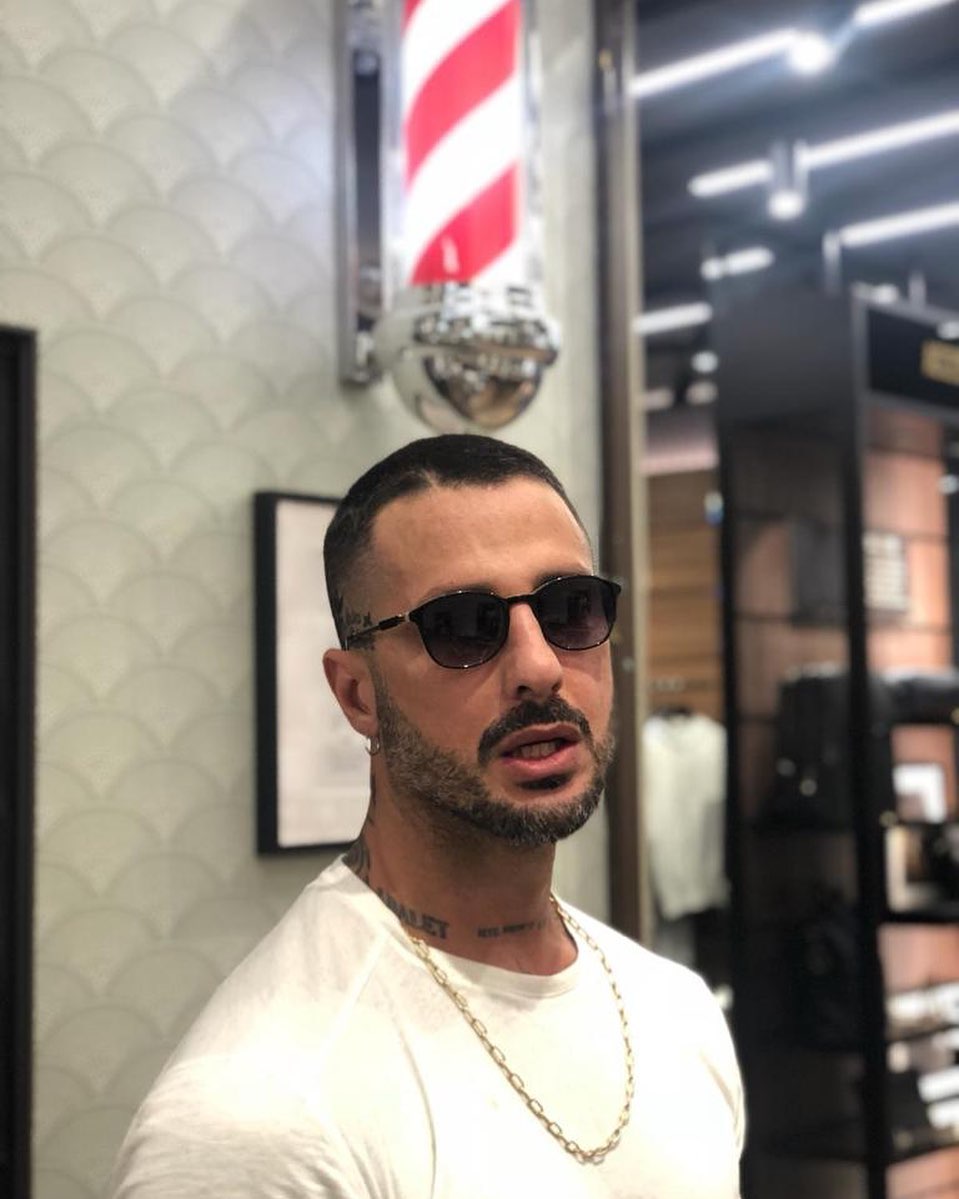 Fabrizio Corona RIGOROSO ....