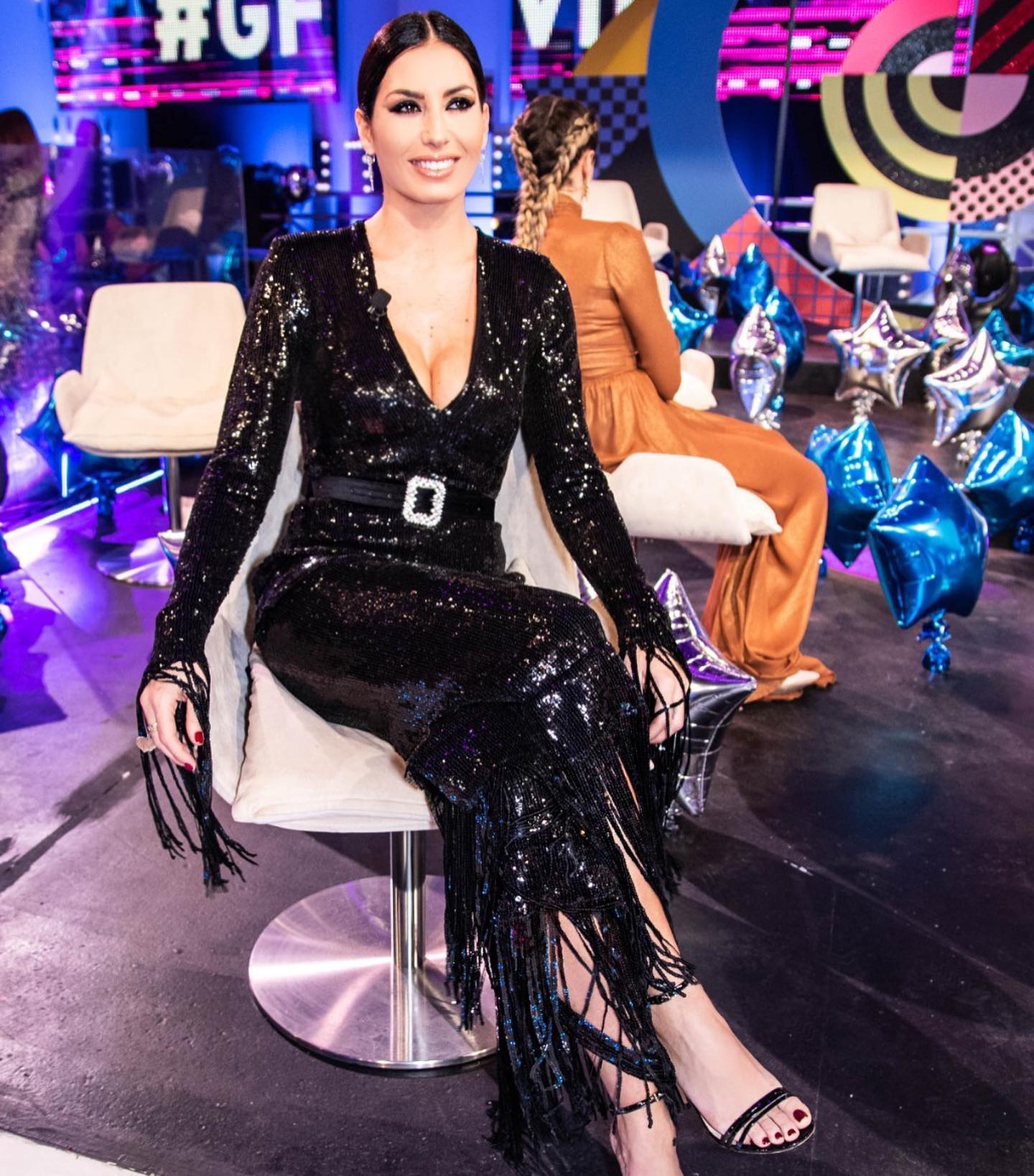 Elisabetta Gregoraci Black but sparkling 
.
.
.
Look:  
Shoes:  
Stylist:...