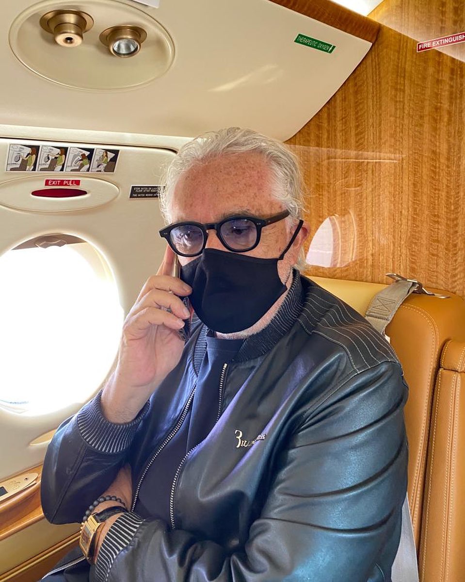 Flavio Briatore Viaggio di lavoro.....