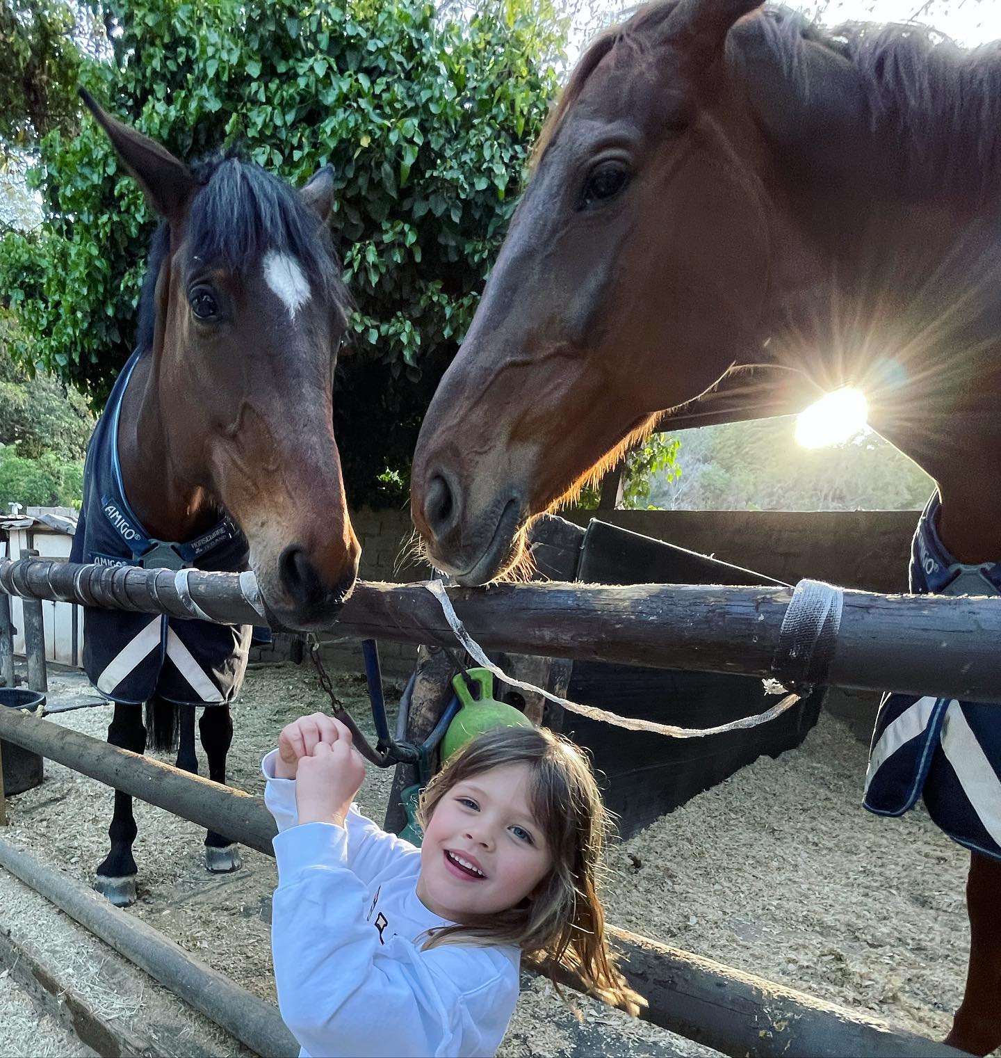 Elisabetta Canalis Una giornata così da noi per voi...