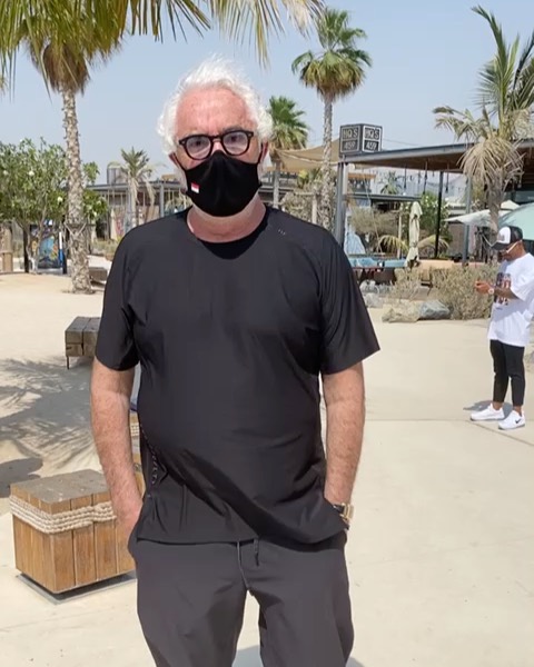 Flavio Briatore Un nuovo progetto a Dubai: Billionaire Beach. 

A new project in Dubai: Billiona...