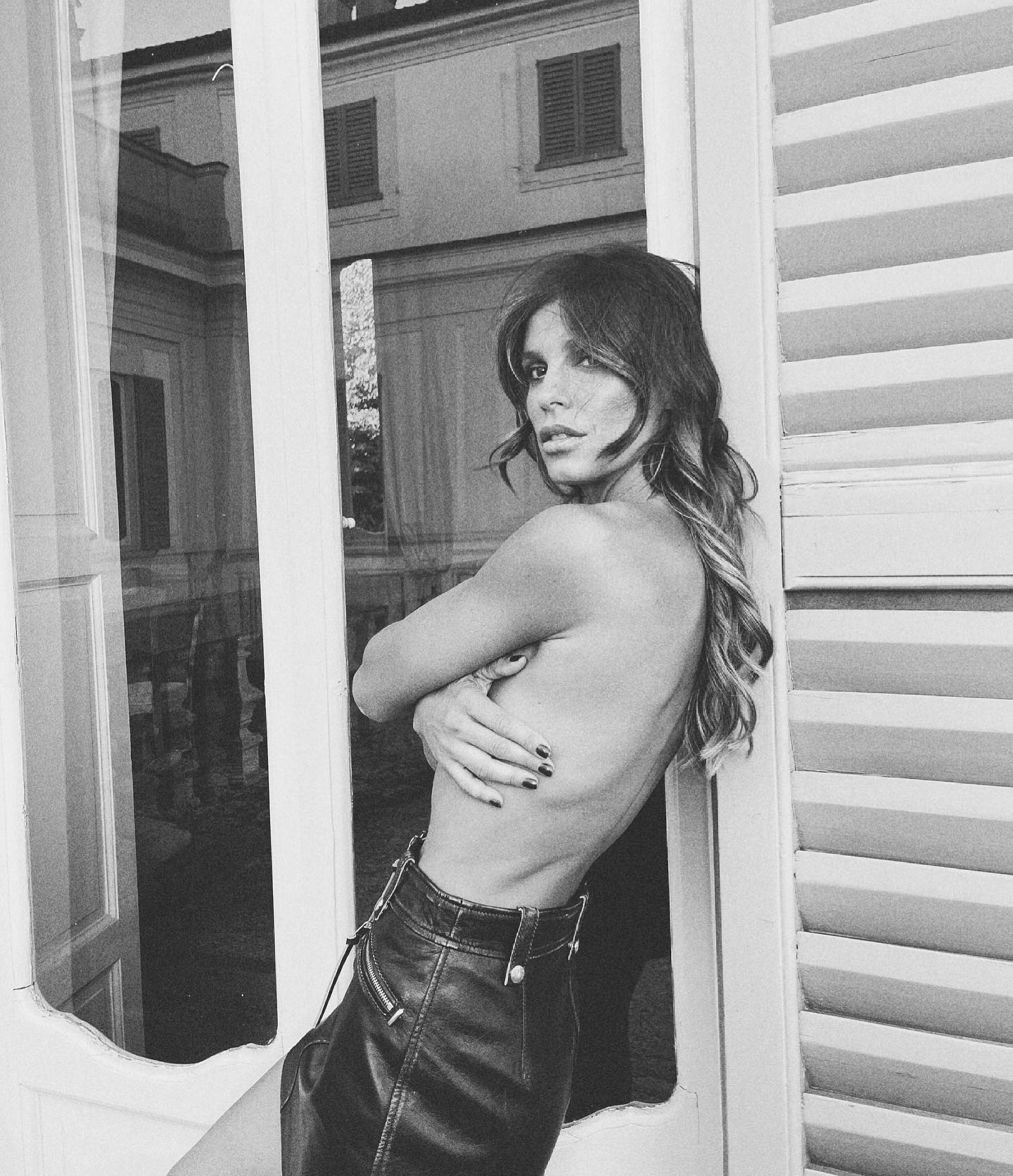 Elisabetta Canalis Random backstage pictures are my favorite...