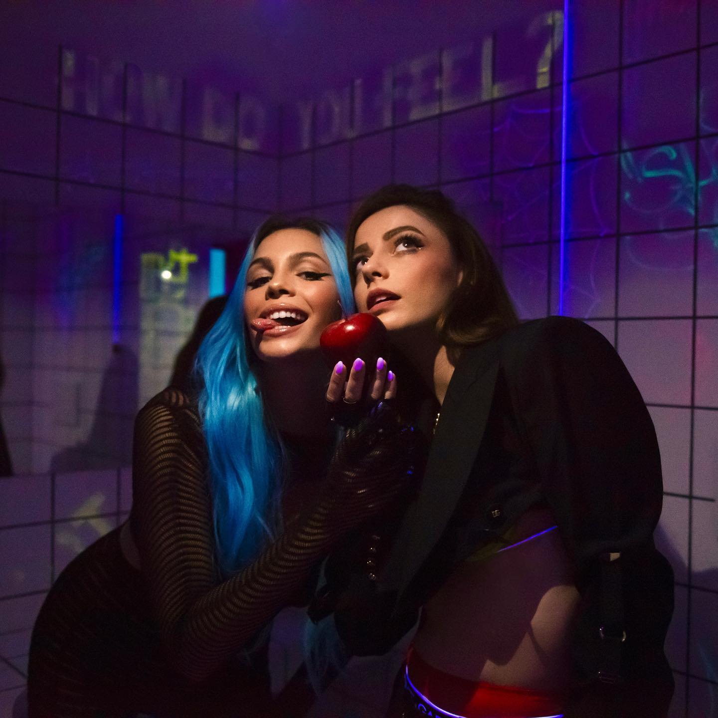 Annalisa EVA + EVA feat  fuori venerdì 8 ottobre 
Presave al link nelle storie!...