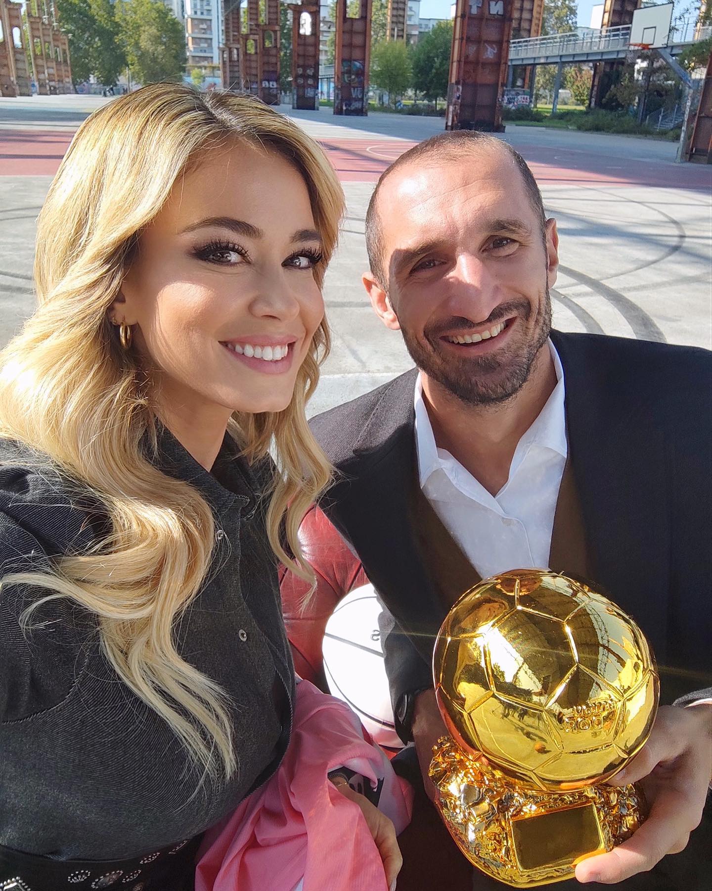 Diletta Leotta Riparte  con uno degli eroi di  Il capitano  
Basket, risate e dichiarazioni for...