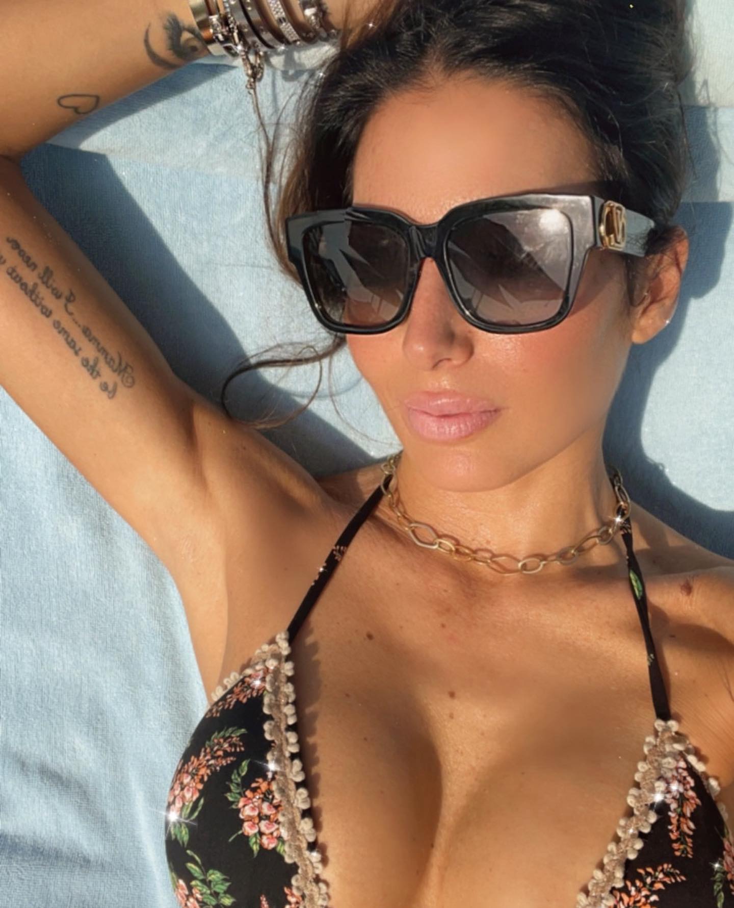 Elisabetta Gregoraci OFF for Holidays with my Boy...