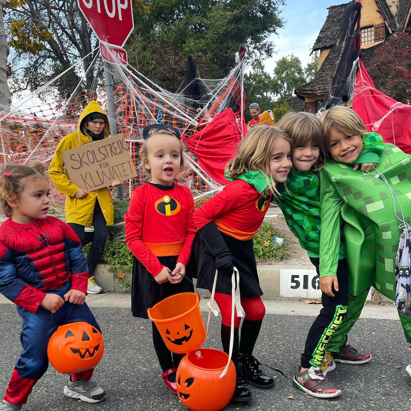 Elisabetta Canalis Happy Halloween...