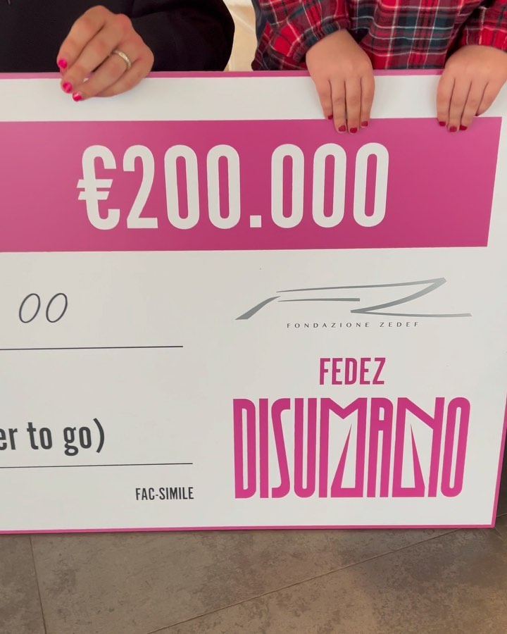 Fedez Oggi sono andato a trovare   per consegnare l’assegno di 200mila euro che la mia...