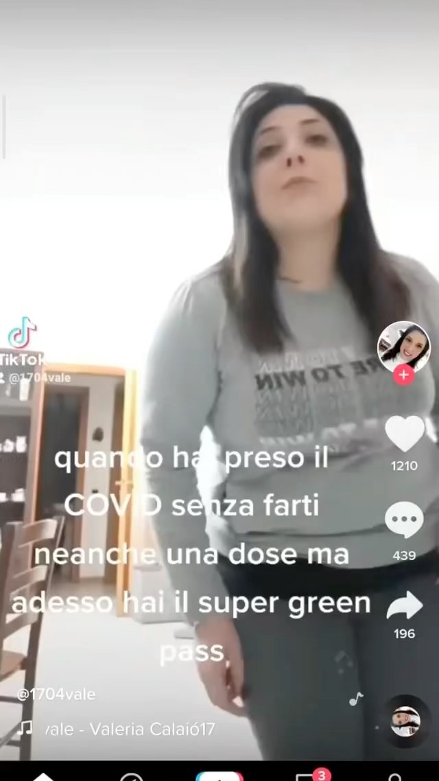 Selvaggia Lucarelli Ma ‘sta gente era così scema pure prima del virus o sono le reazioni avverse all...