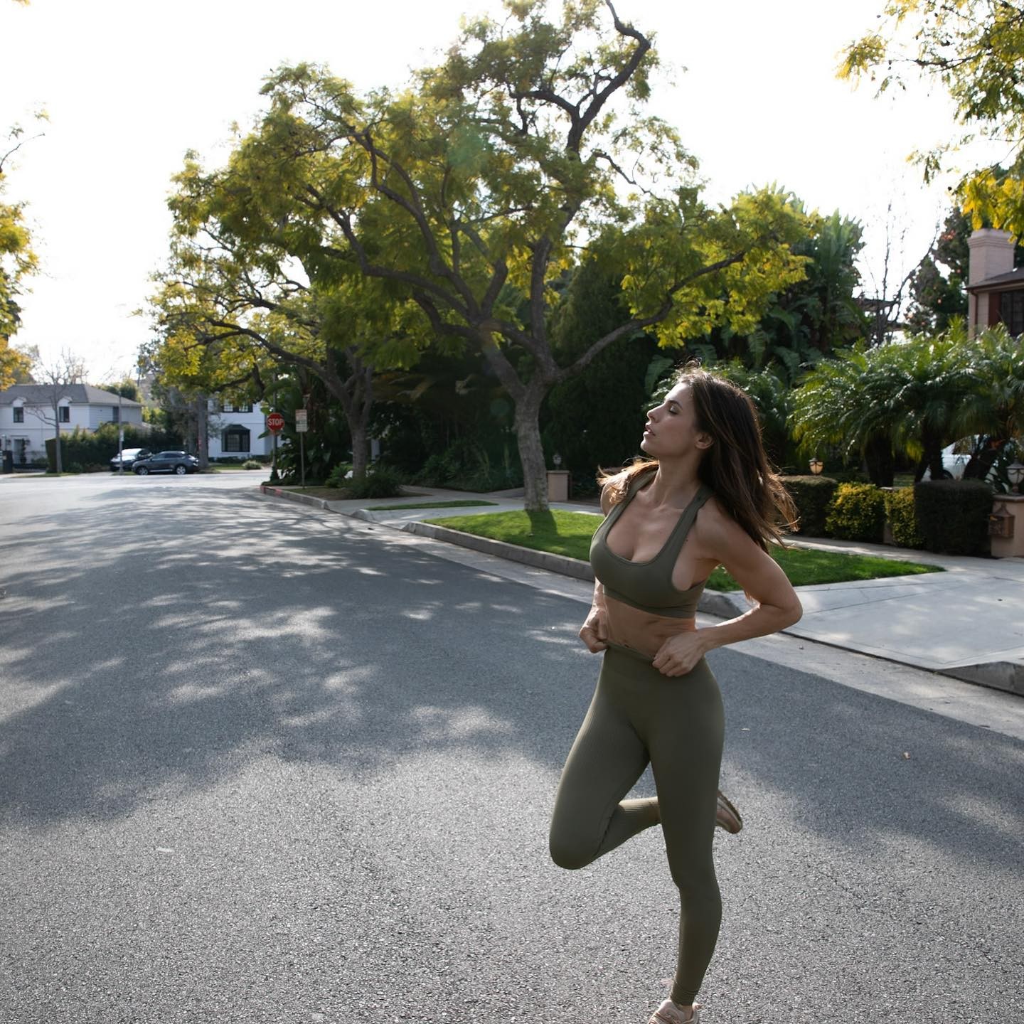 Elisabetta Canalis Running morning  
    adv...