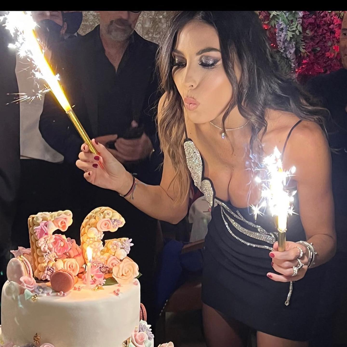 Elisabetta Gregoraci Happy birthday to me  8 Febbraio...