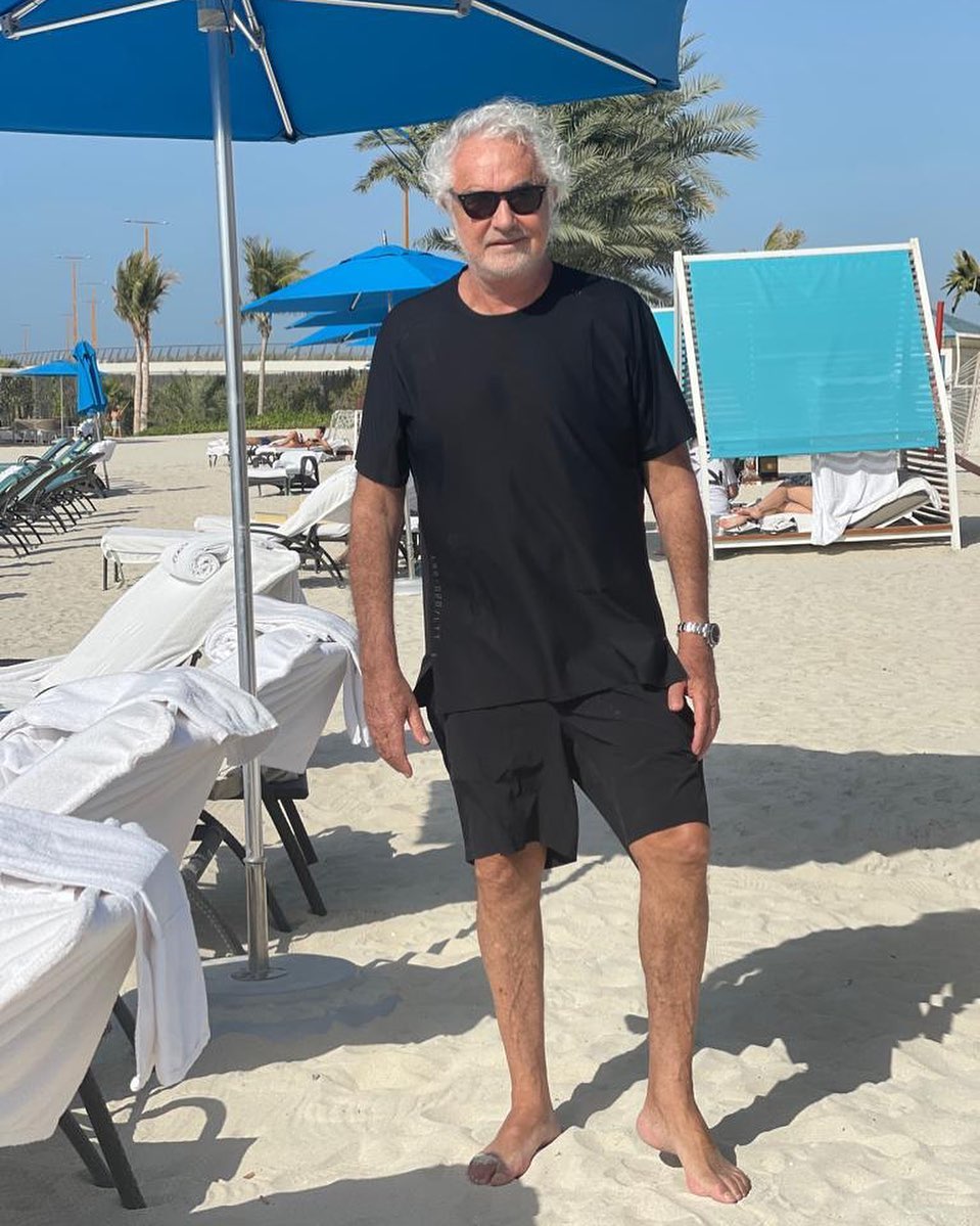 Flavio Briatore Buona giornata da Dubai...