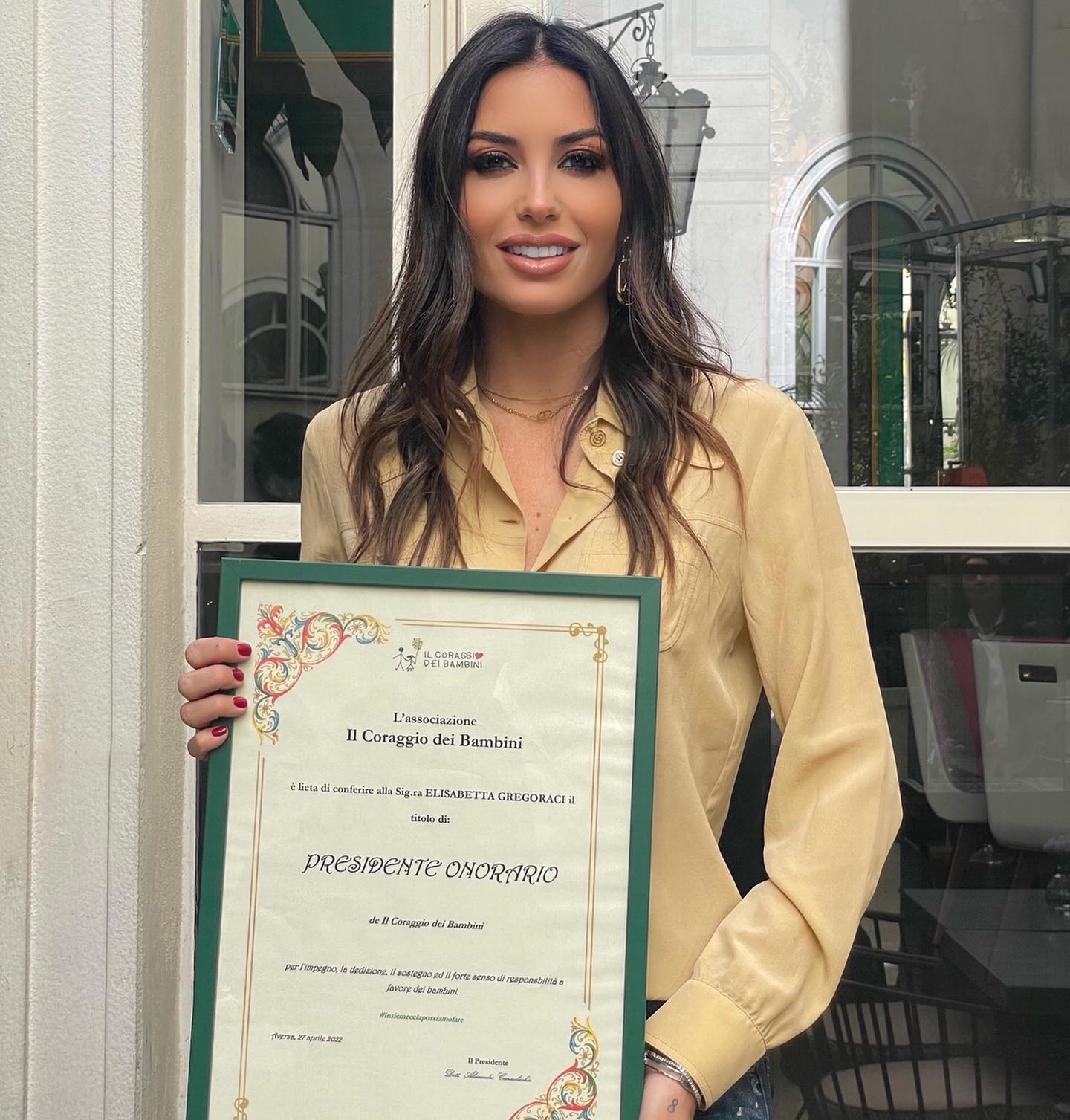 Elisabetta Gregoraci Ciao Amici sono orgogliosa di comunicarvi che l'associazione Il Coraggio dei Bam...