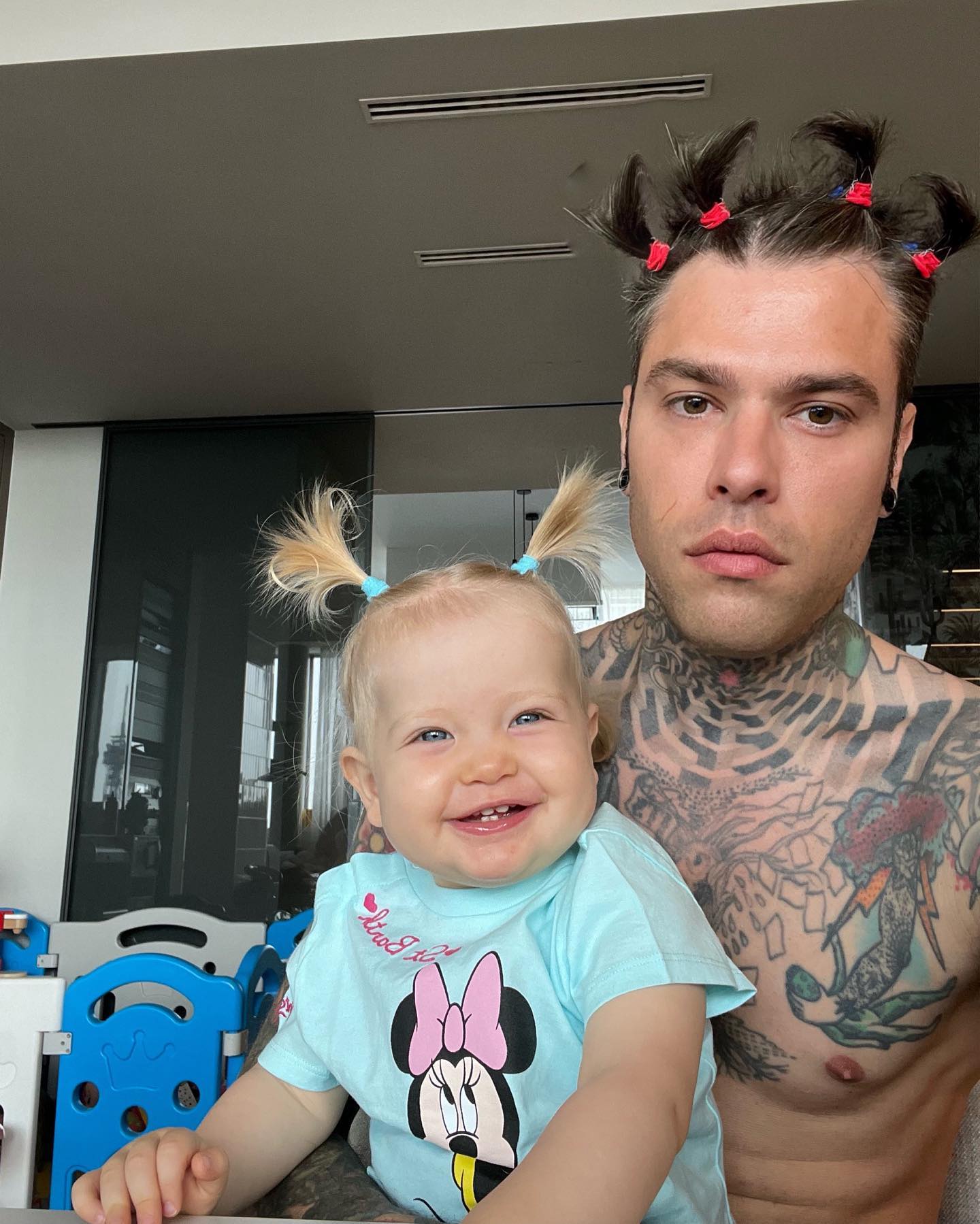 Fedez Tale padre tale figlia...