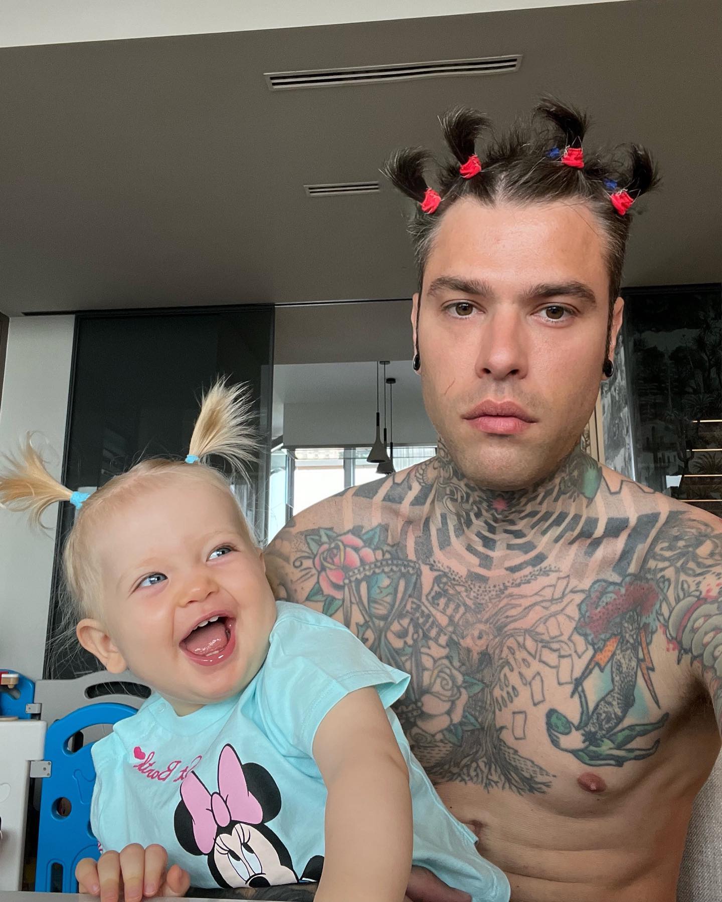 Fedez Tale padre tale figlia...