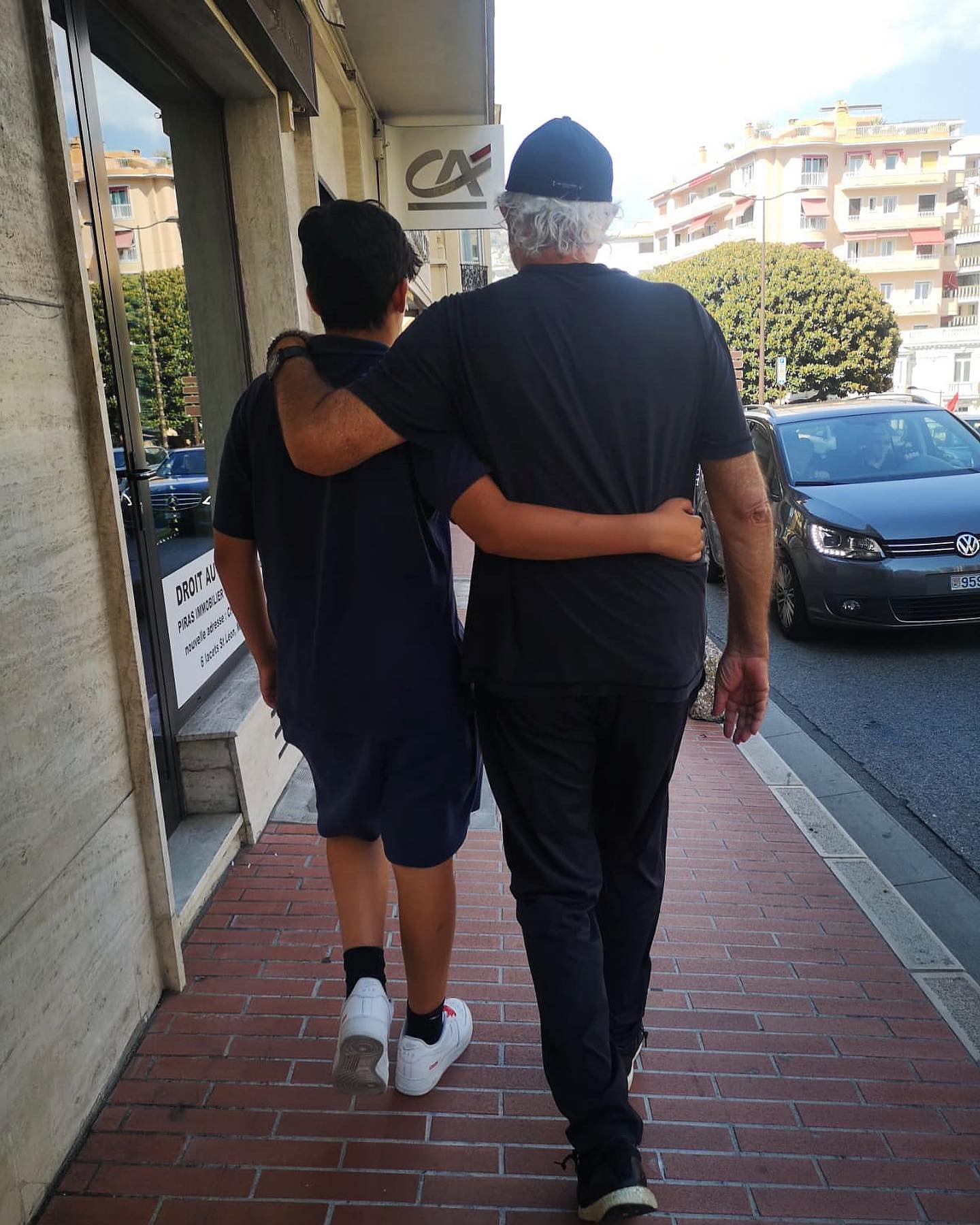 Flavio Briatore Passeggiata con  a Monaco.

Walk with  in Monaco....