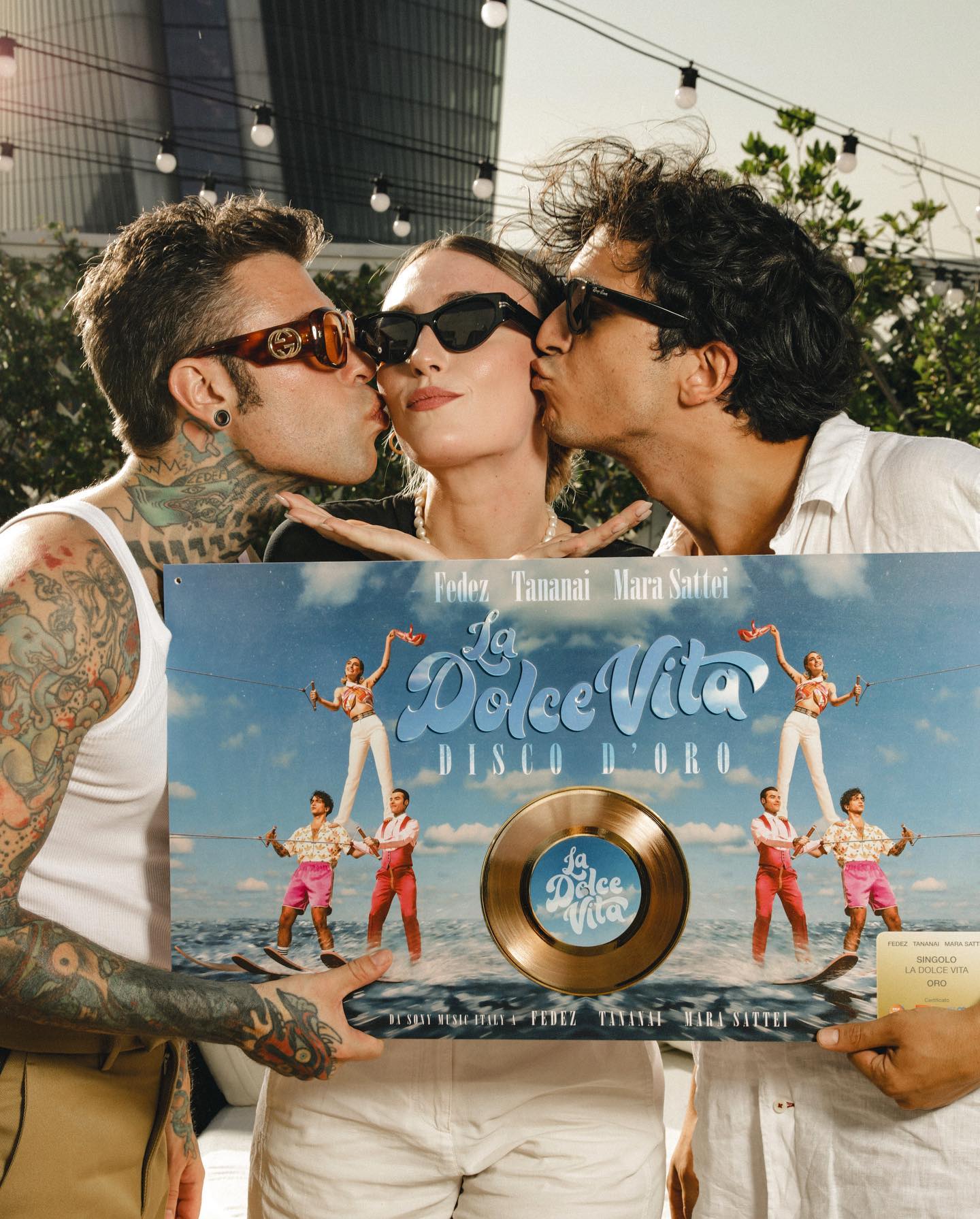 Fedez LA DOLCE VITA è disco d’oro in 2 settimane! 
Grazie a tutti...