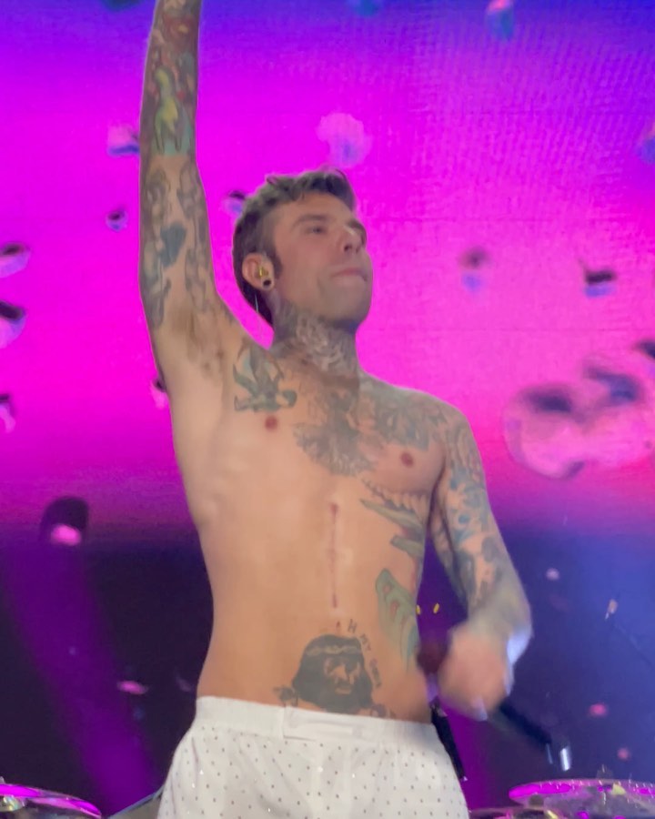 Fedez Mi mancate 
L’anno prossimo lo rifacciamo?...