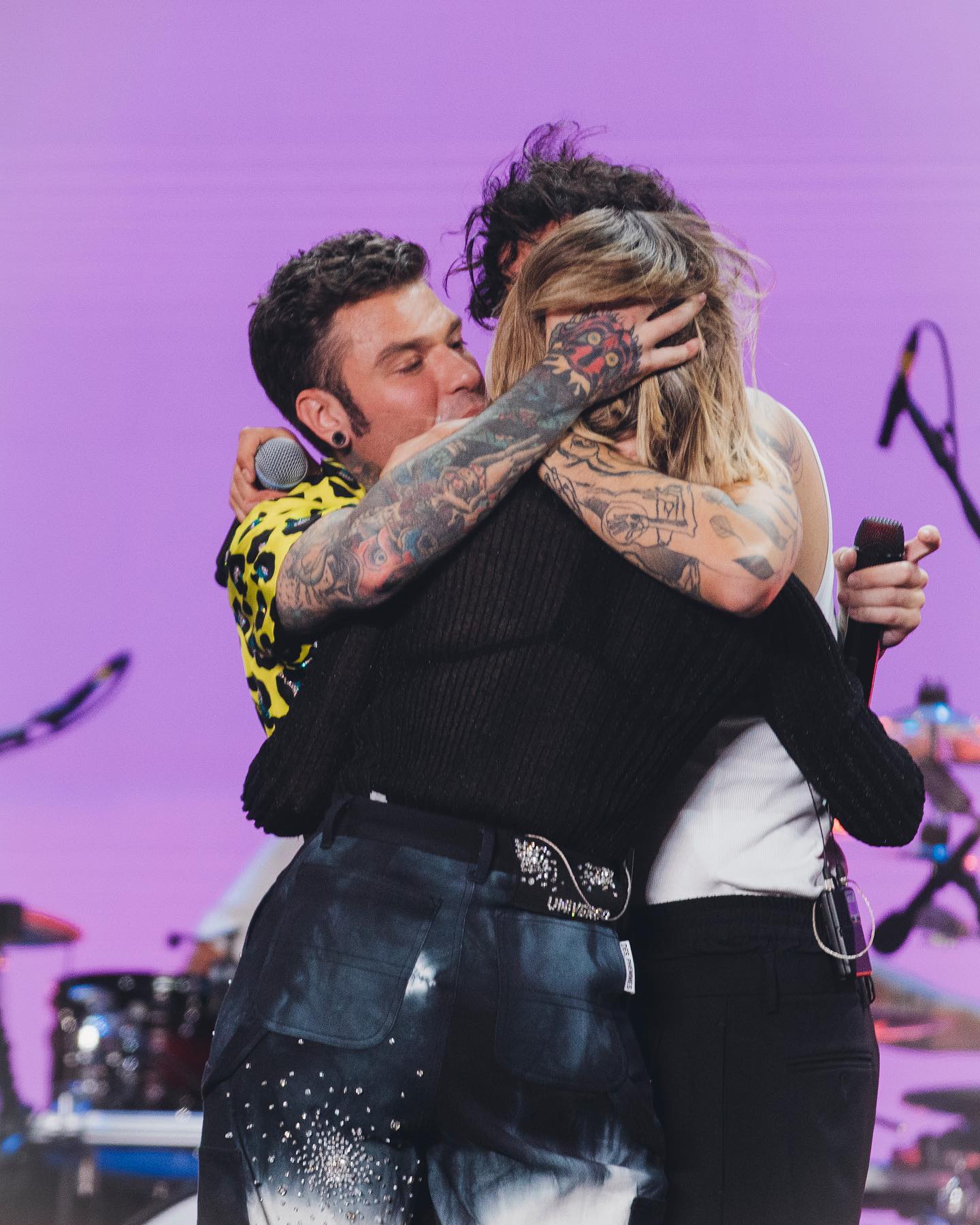 Fedez LA DOLCE VITA è disco di platino...