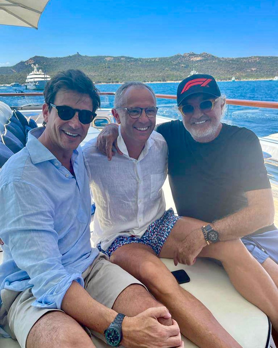 Flavio Briatore In barca con  e Toto Wolff...