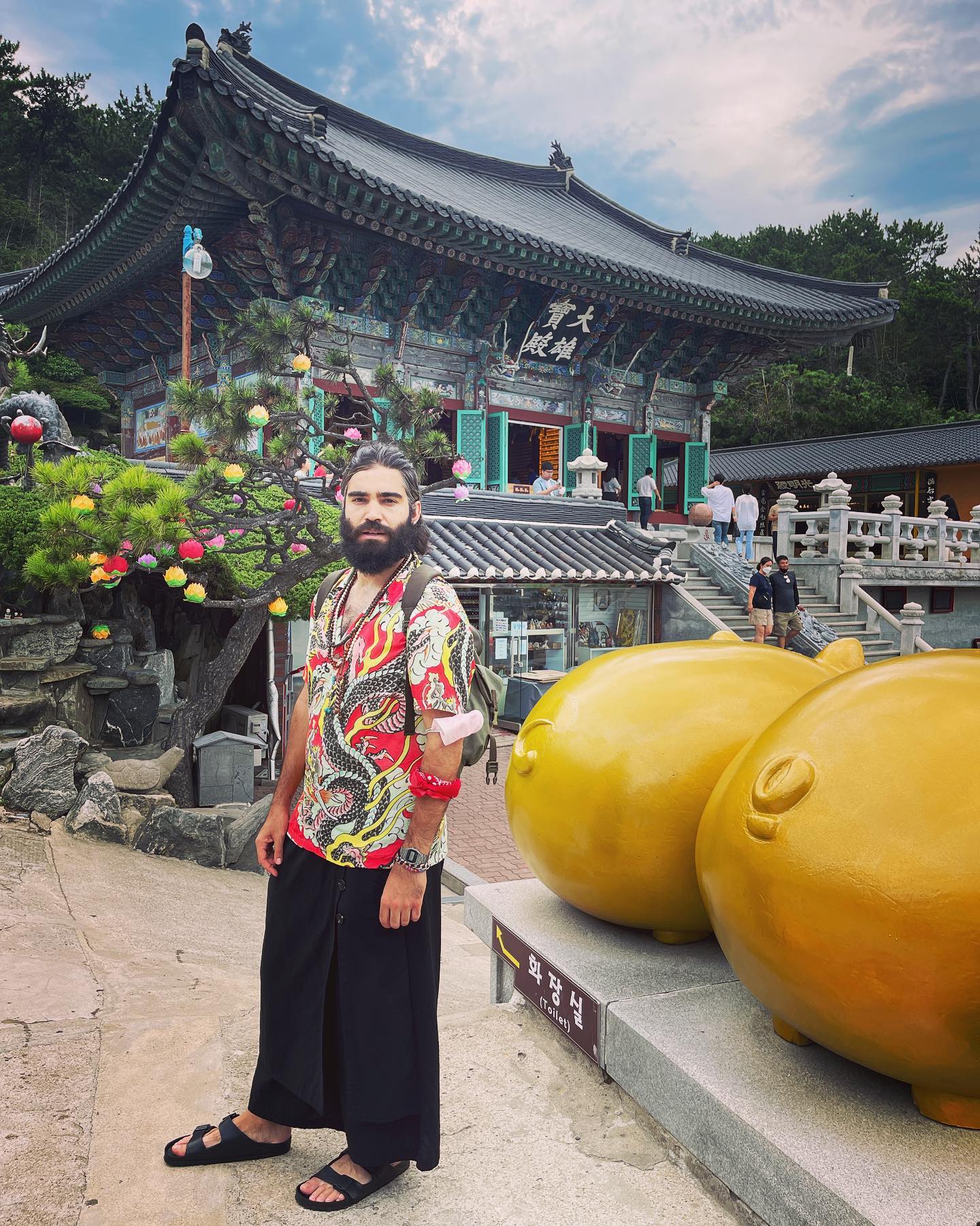 Selvaggia Lucarelli Ferragosto a Pusan, sud est della Corea. Ovviamente avevamo la borsa frigo con l...