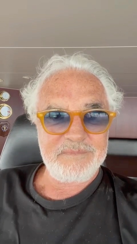 Flavio Briatore Stasera tutti al  !
Grazie al lavoro di tutto lo staff, pronti ad accogliervi di...