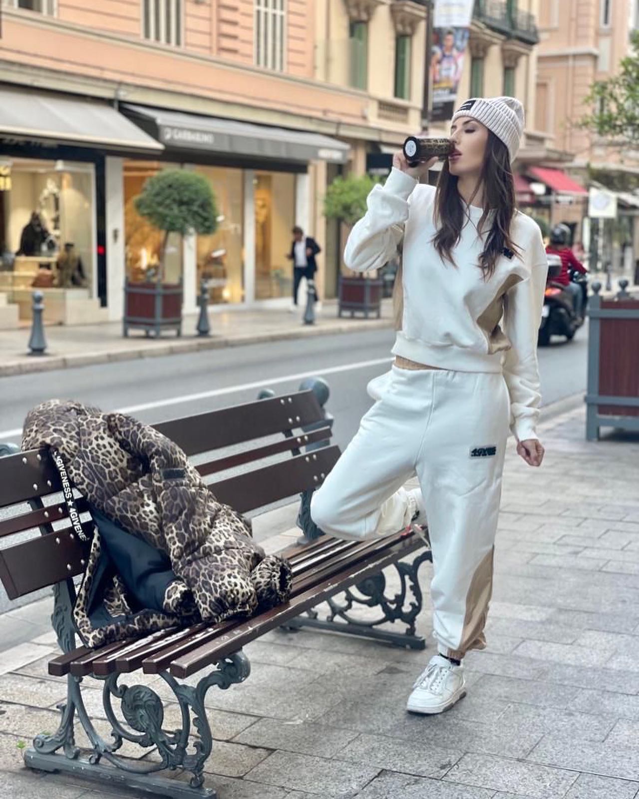 Elisabetta Gregoraci • comfy outfits are the best...