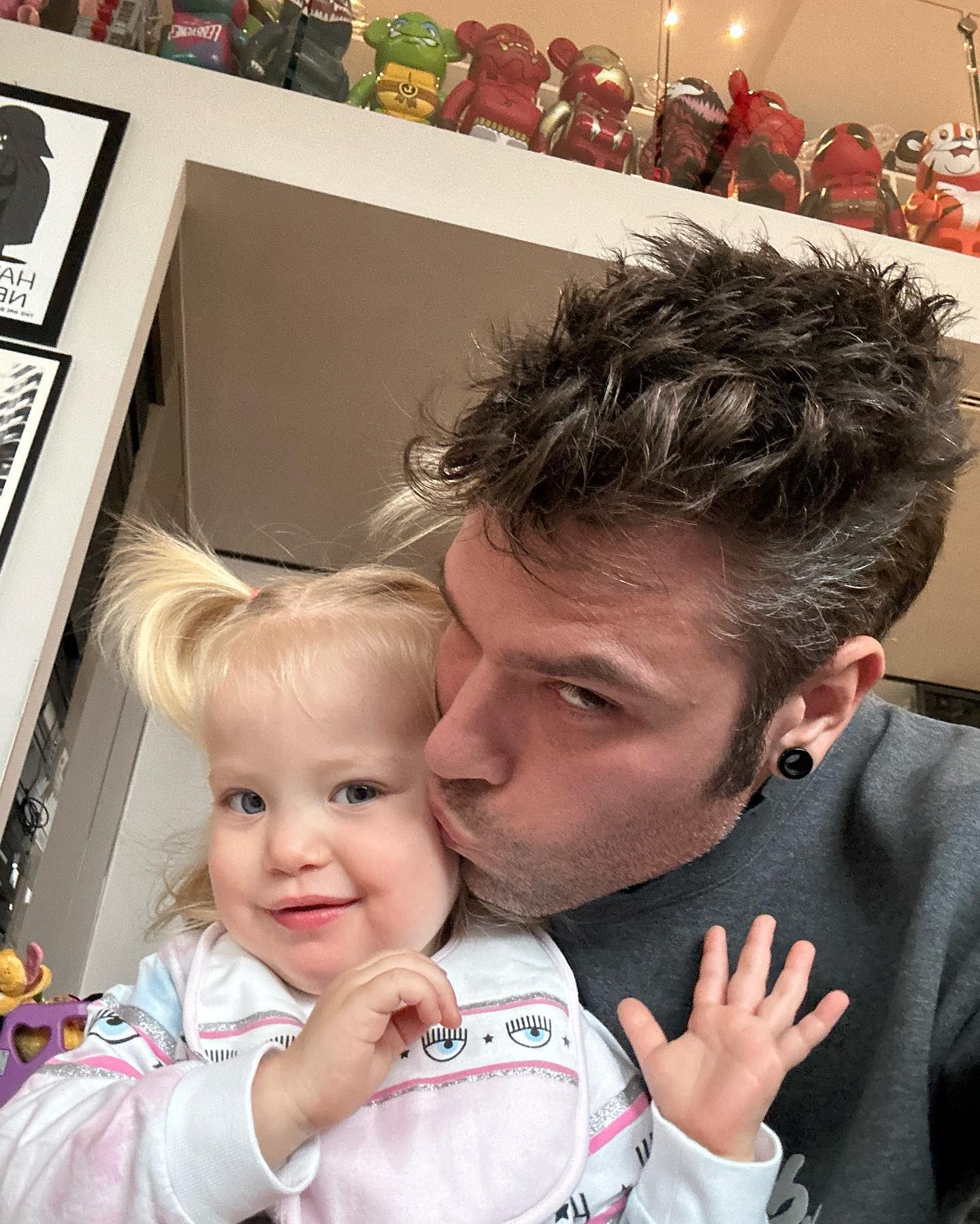 Fedez Stessi occhi del papà...