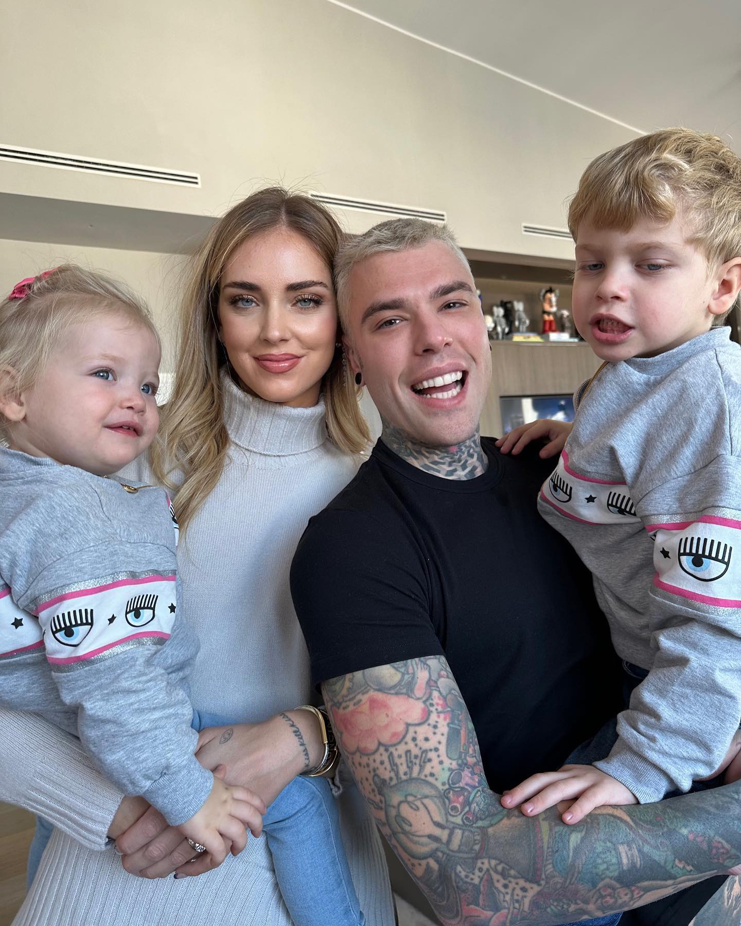 Fedez Blonde family...