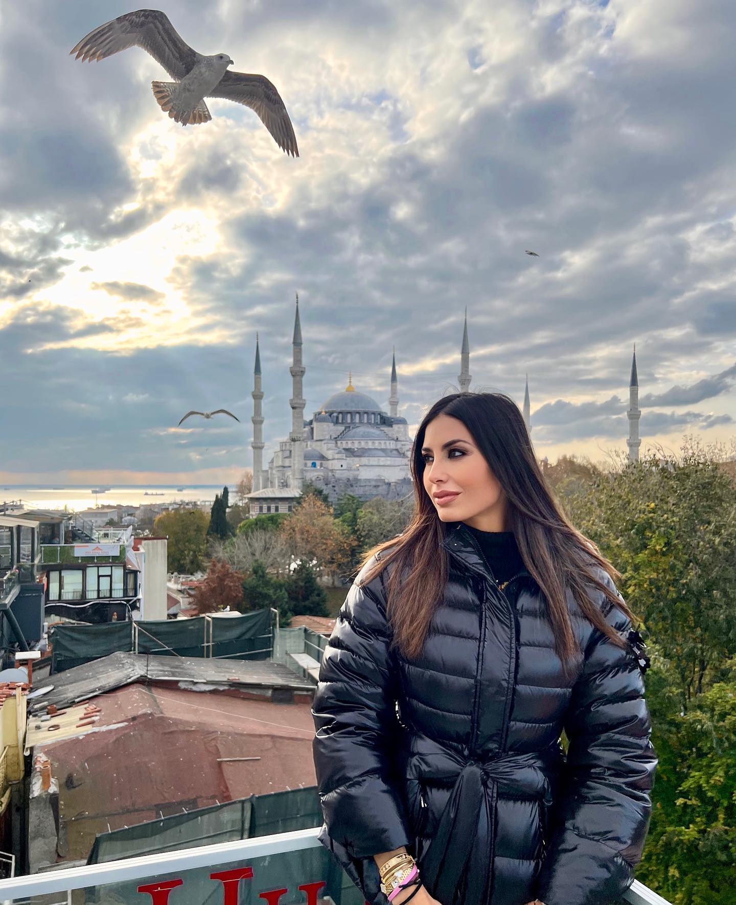 Elisabetta Gregoraci • Postcard da Istanbul...