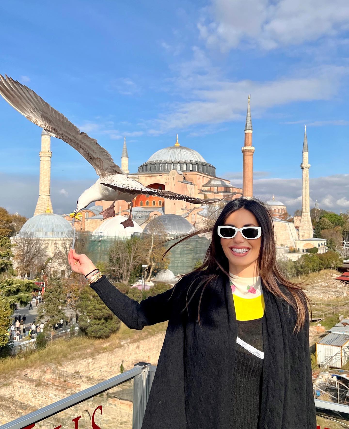 Elisabetta Gregoraci • Postcard da Istanbul...