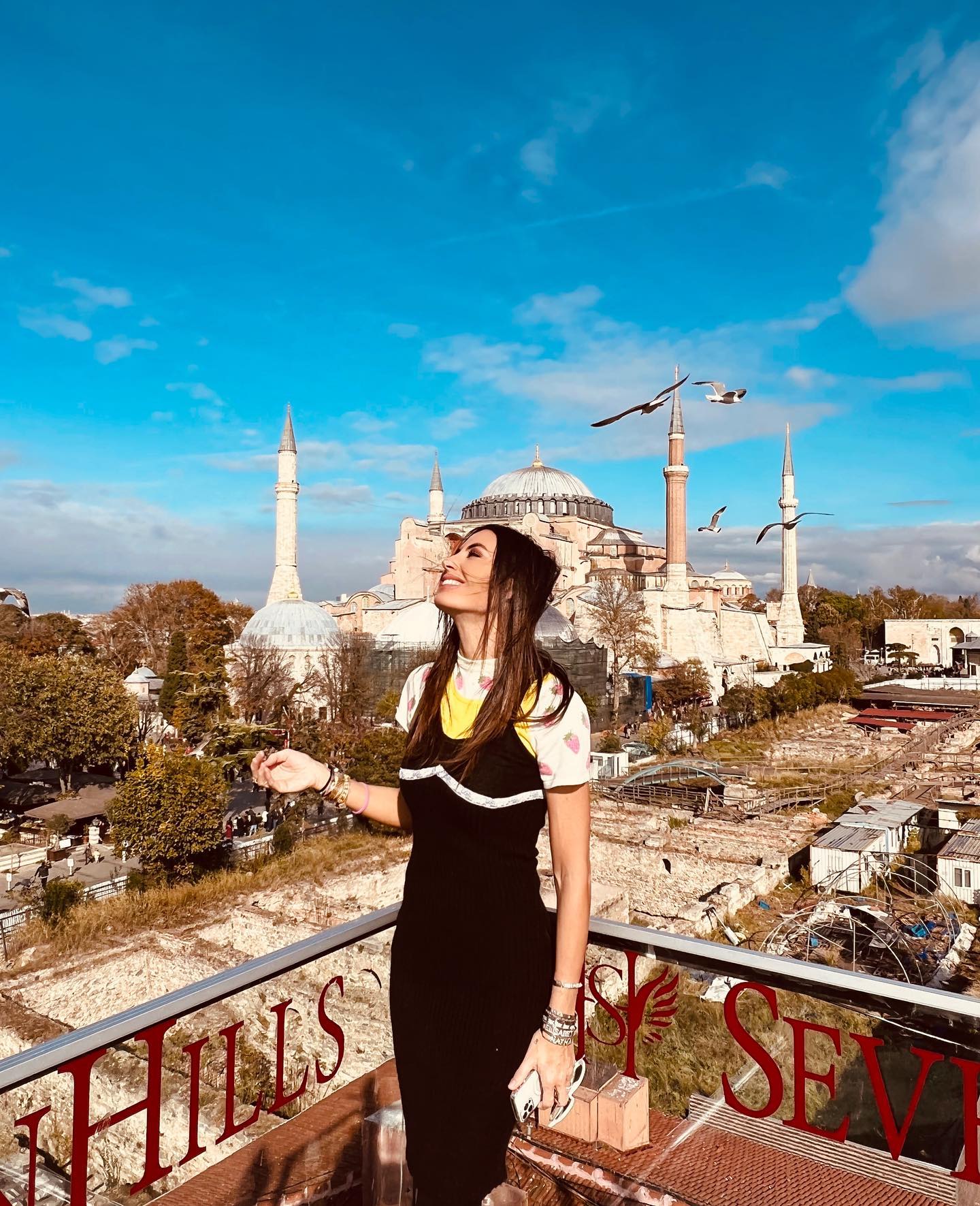 Elisabetta Gregoraci • Postcard da Istanbul...