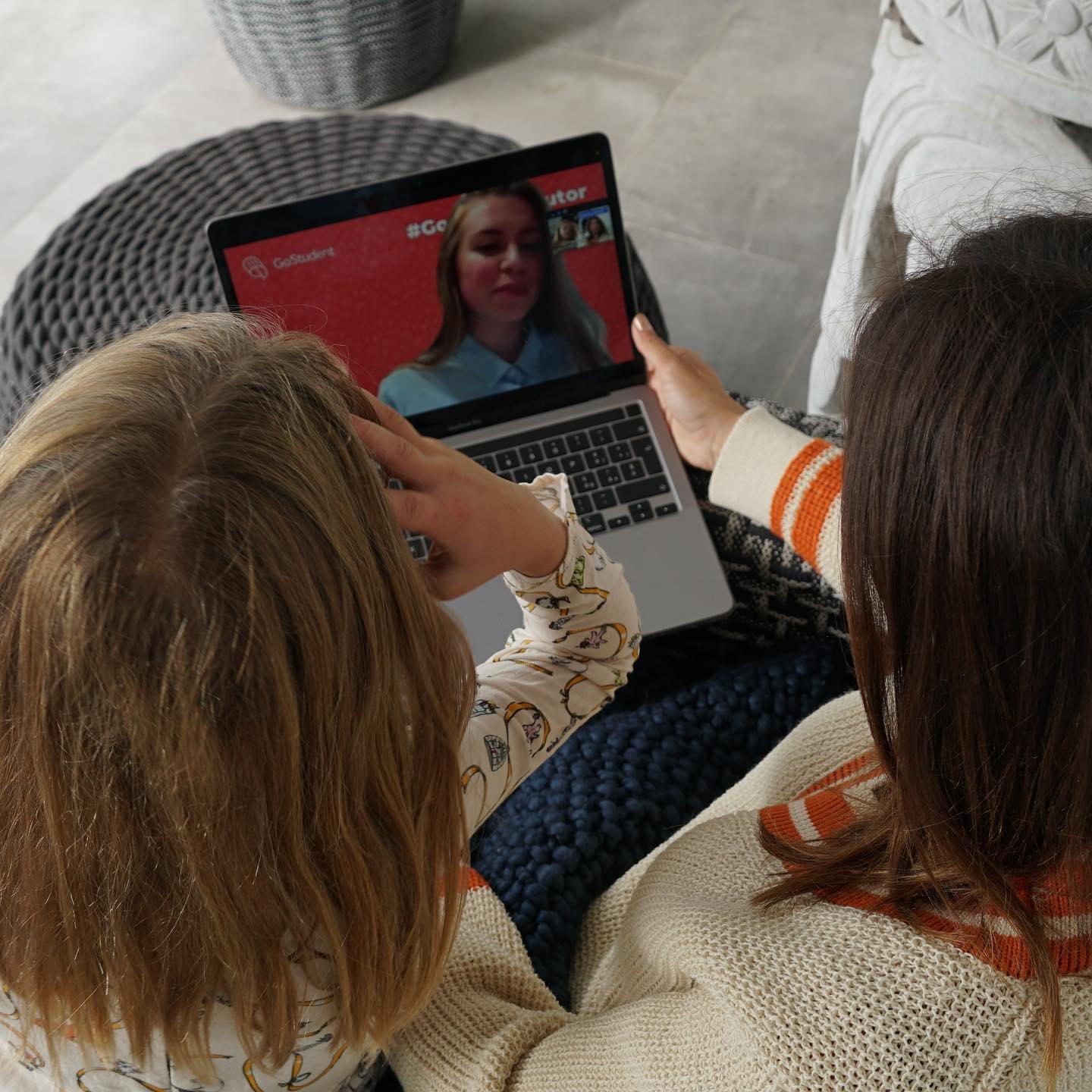 Elisabetta Canalis It’s GoStudent time! 
Io e Skyler come sempre pronte ad imparare divertendoci 

...