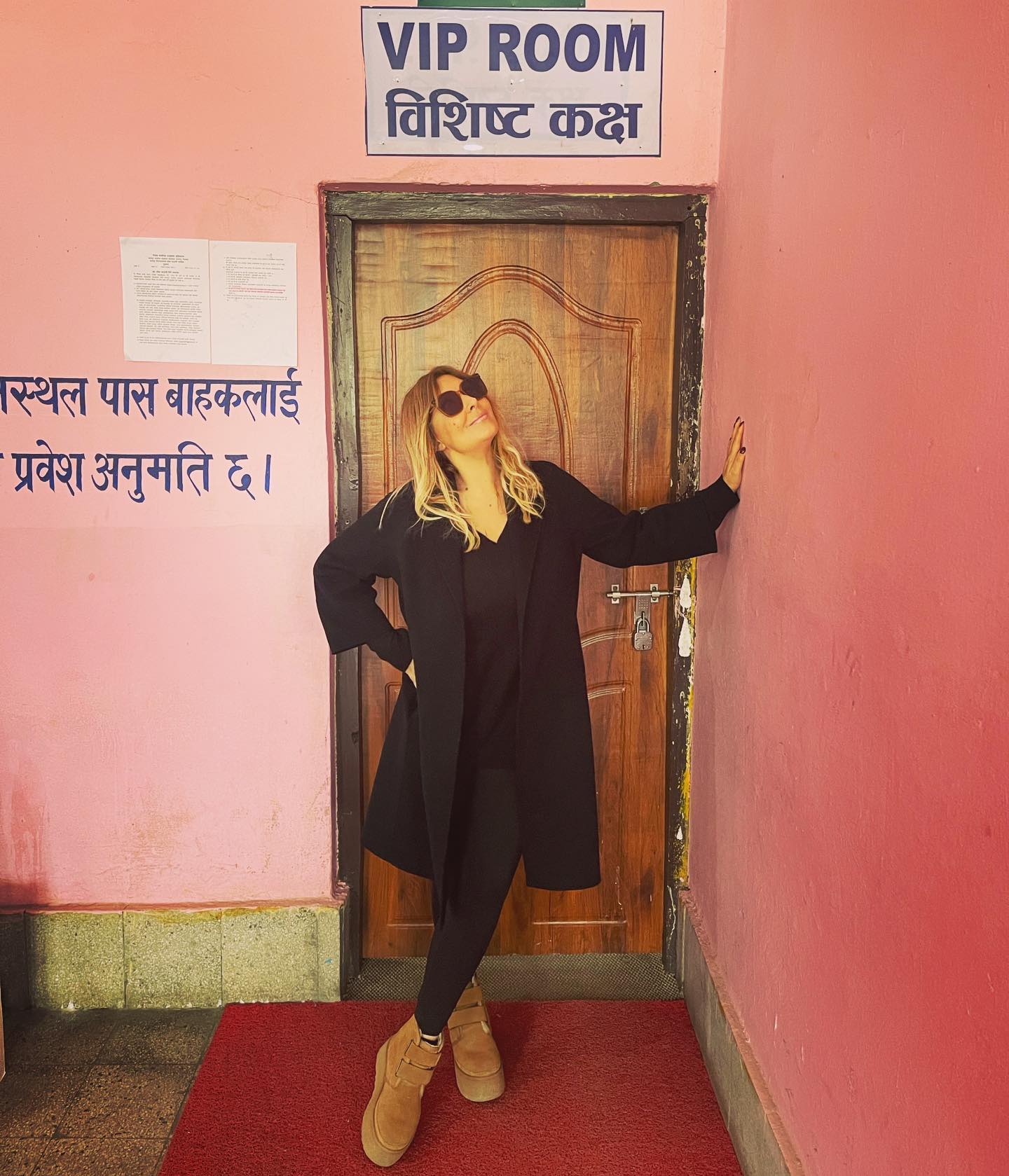 Selvaggia Lucarelli Nepal. Aeroporto di Bharatpur. Da queste parti, ovvero la giungla nepalese, i vo...