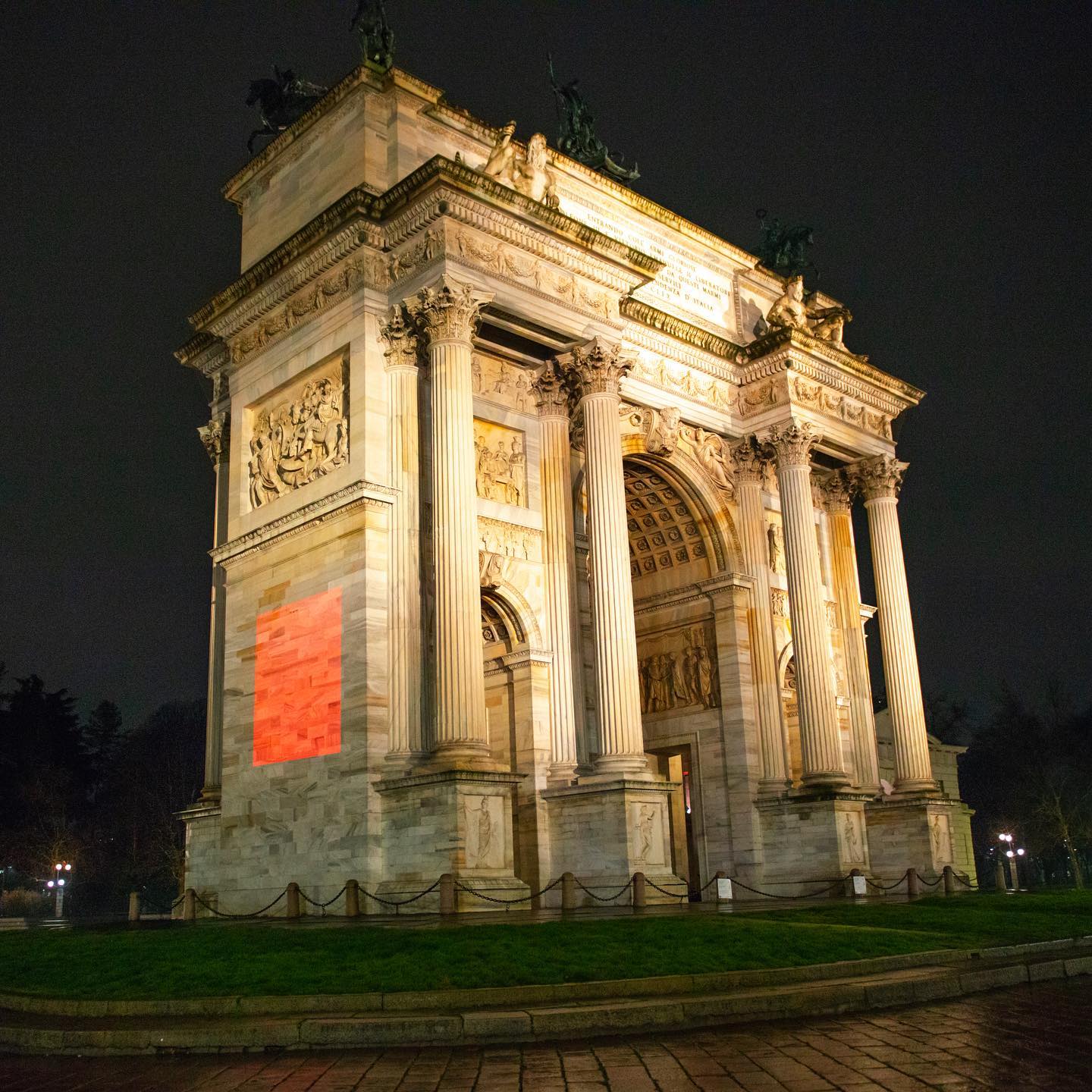 Madame In una notte piovosa a Milano e a Roma… un  

A domani...