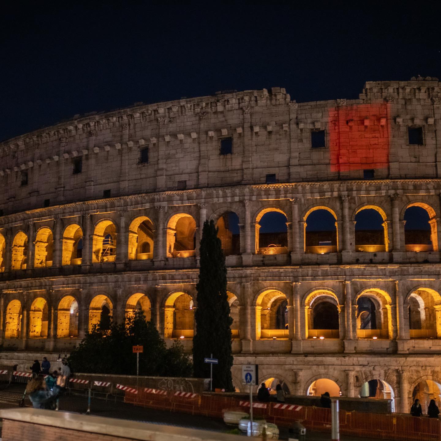 Madame In una notte piovosa a Milano e a Roma… un  

A domani...