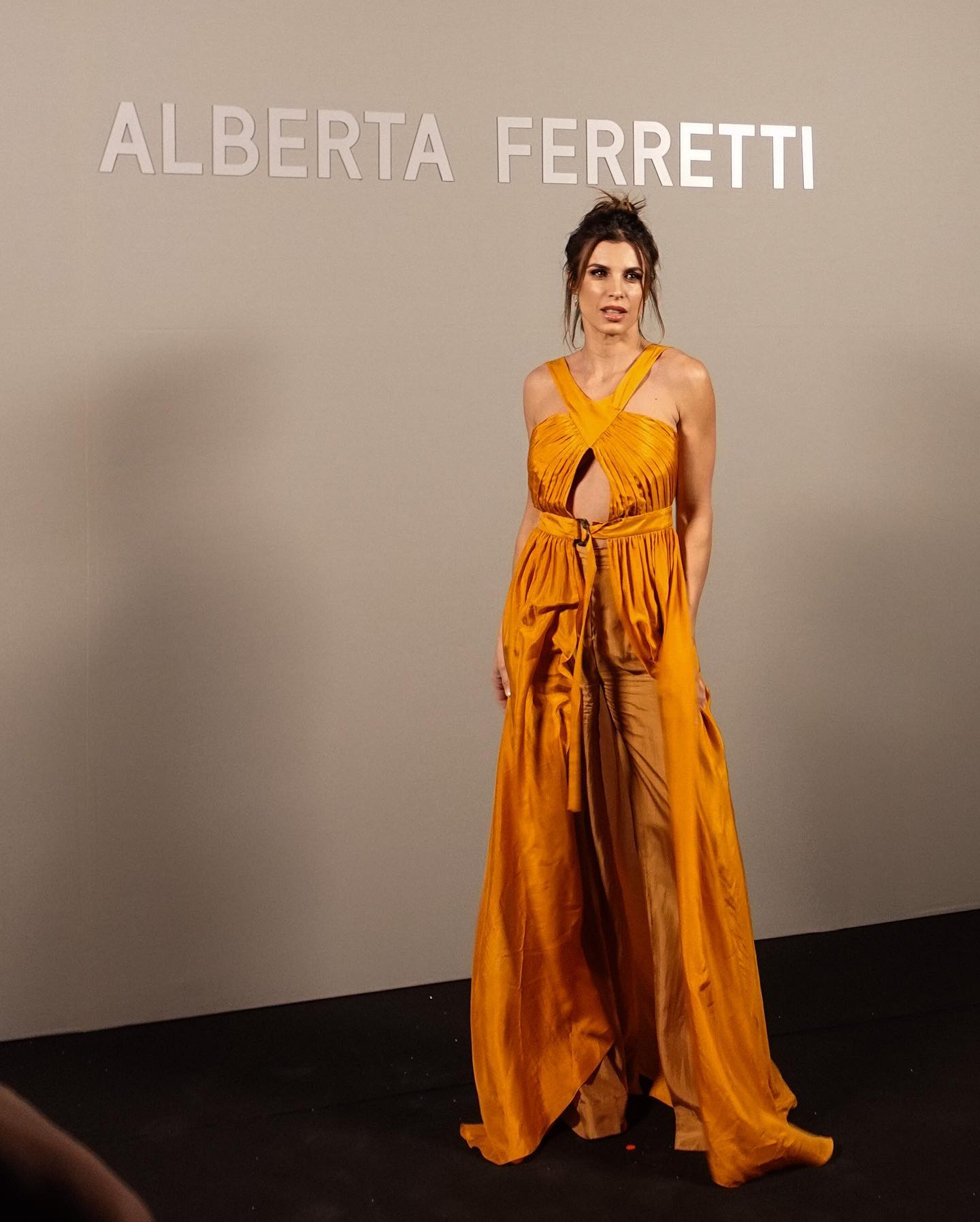 Elisabetta Canalis Alcune immagini da questa Milano fashion week per voi...