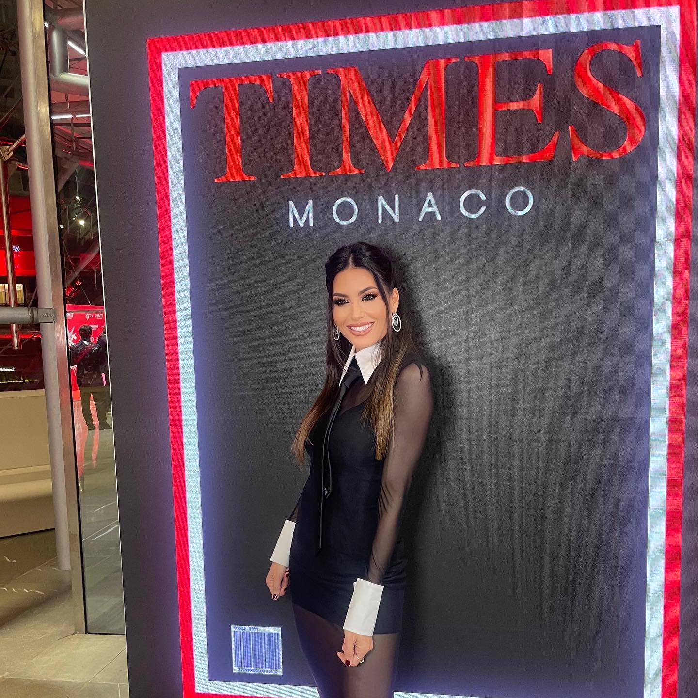 Elisabetta Gregoraci •A special thank you to  for this  for Media and Fashion Personality.
It was an ...