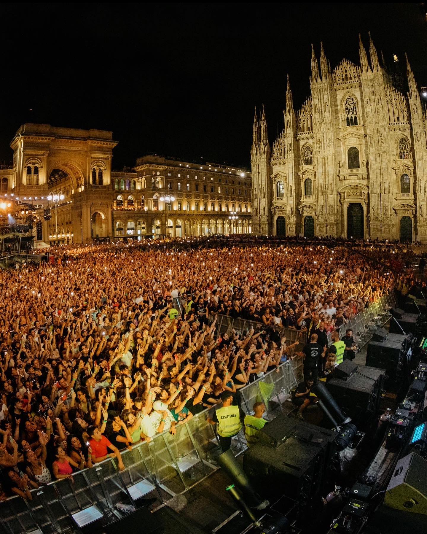 Fedez Il 27 Giugno torna LoveMi
Il concerto gratuito in piazza del Duomo organizzato d...