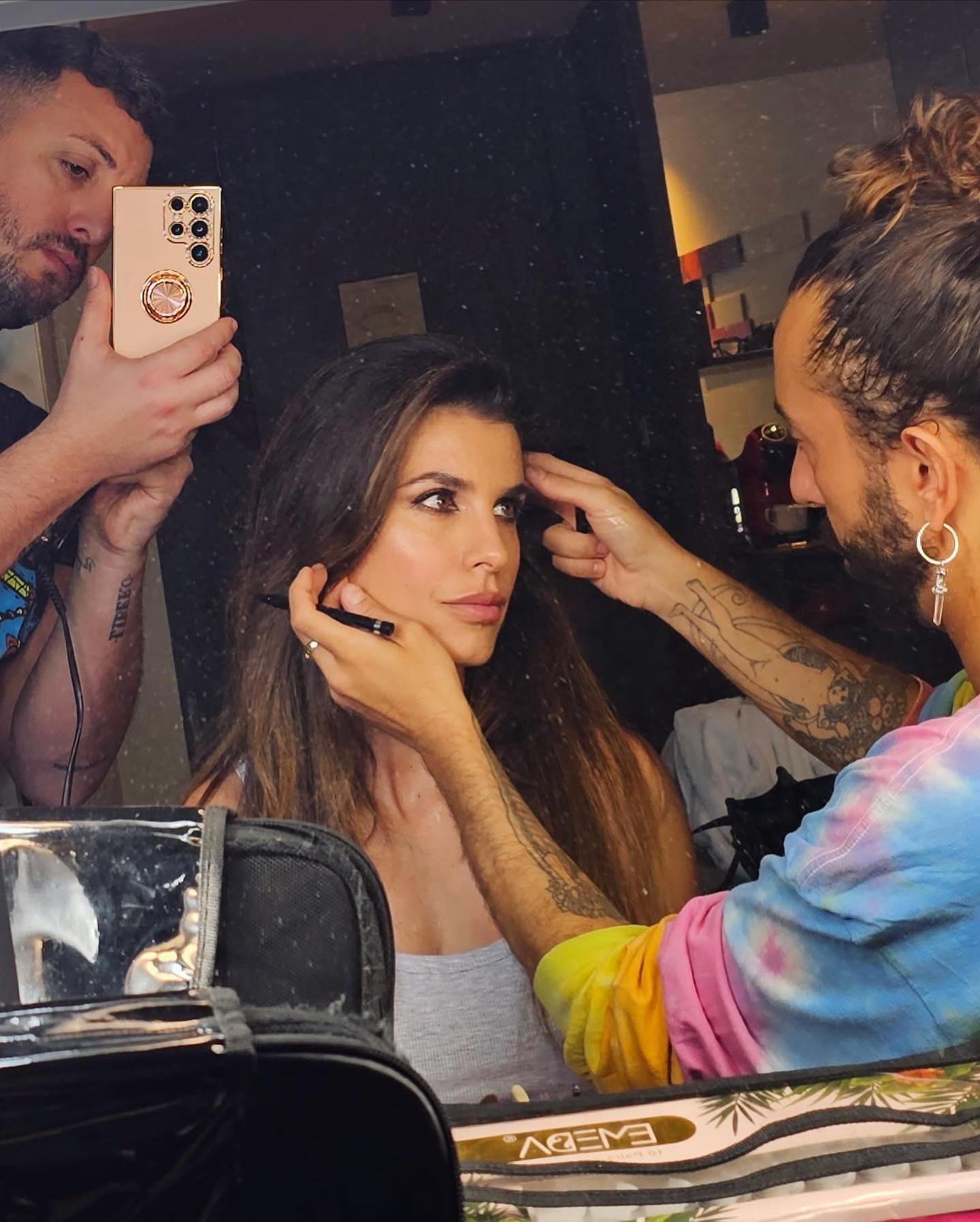 Elisabetta Canalis I loved every single minute spent on set with my friends! Grazie a tutti e….a pr...