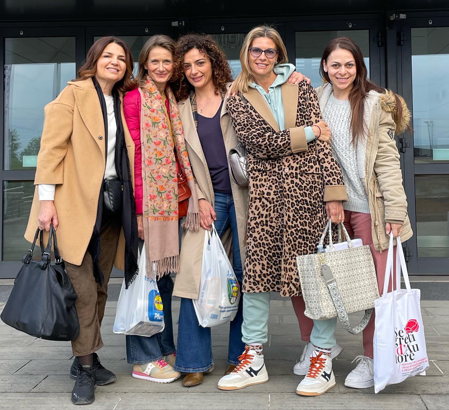 Martina Colombari E’ stato un 
bellissimo viaggio, 
voi care amiche e colleghe siete state meravig...