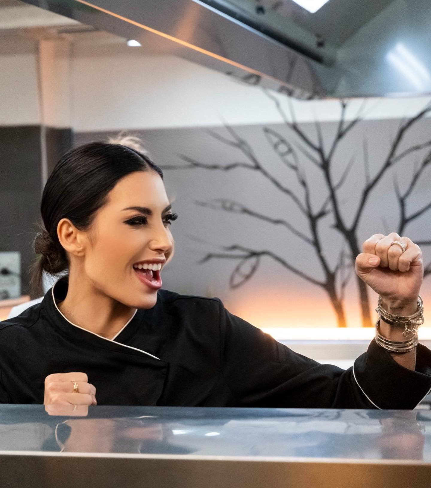 Elisabetta Gregoraci • Giuro .. questa volta non ho fatto la Carbonara  e neanche il Tiramisu ‘ 

Per...