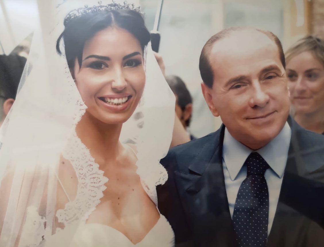 Elisabetta Gregoraci Buon viaggio caro Silvio ,Presidente di tutti  Tu avevi sempre una buona parola ...