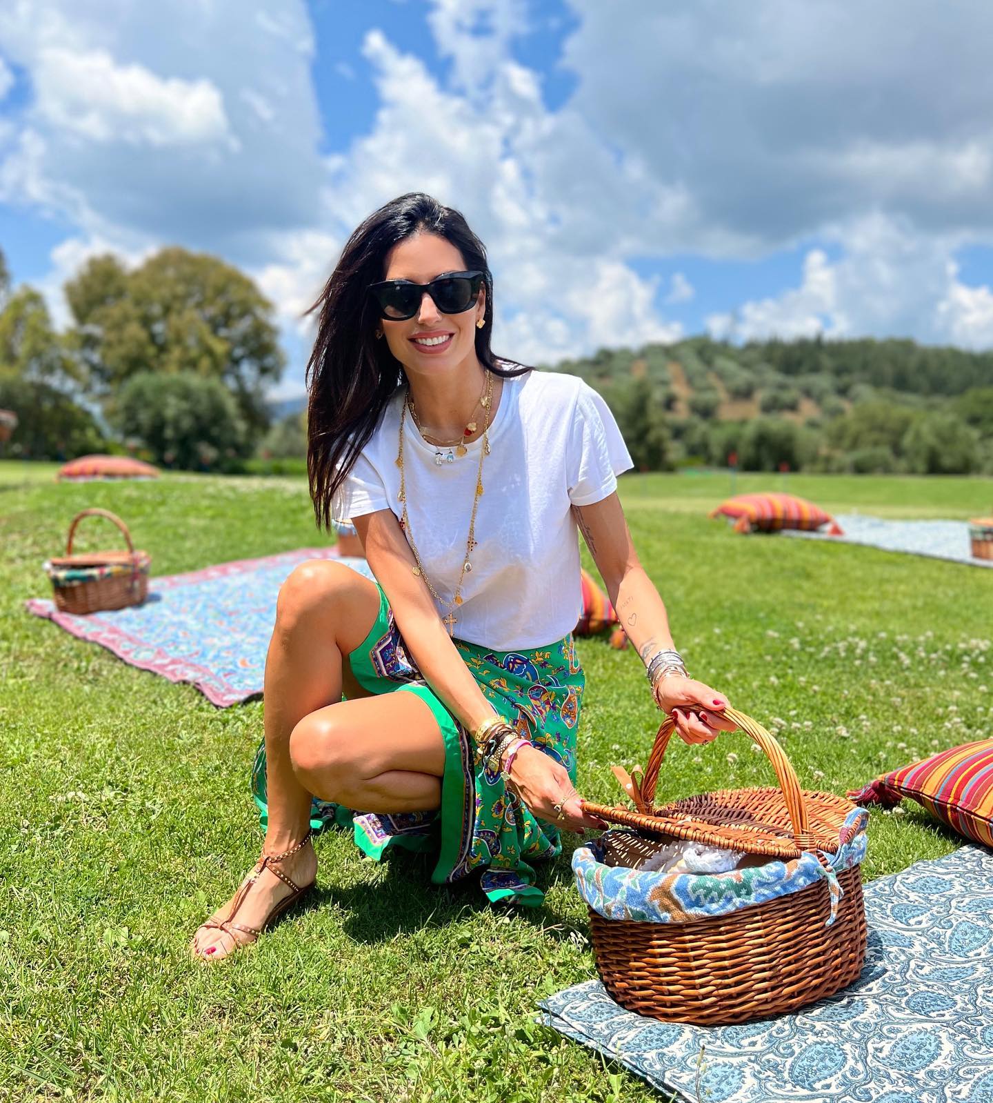 Elisabetta Gregoraci • View, picnic,happiness...