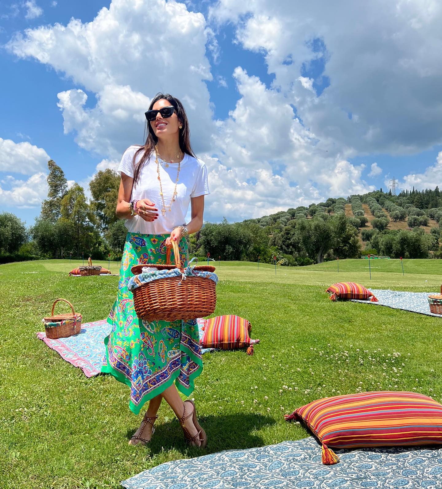 Elisabetta Gregoraci • View, picnic,happiness...