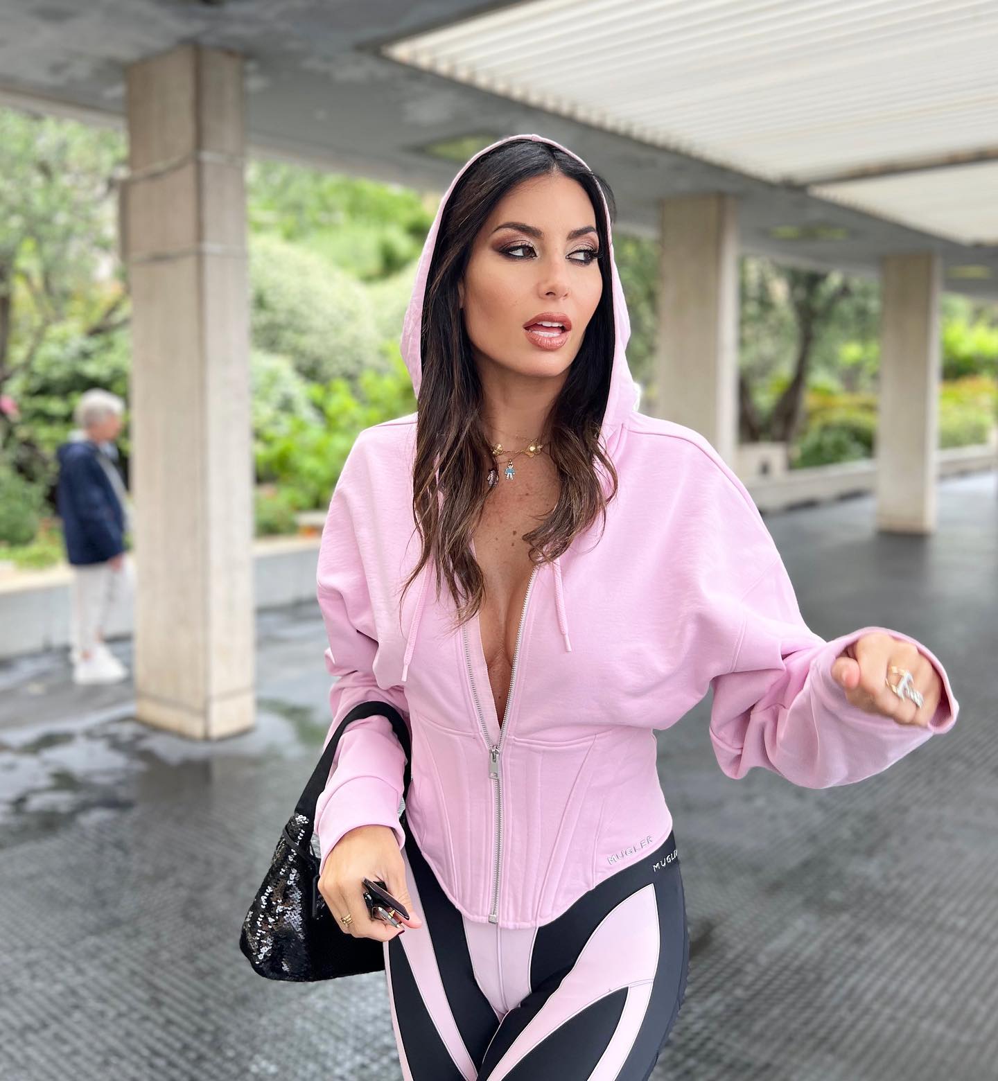 Elisabetta Gregoraci • Comfy in the city...