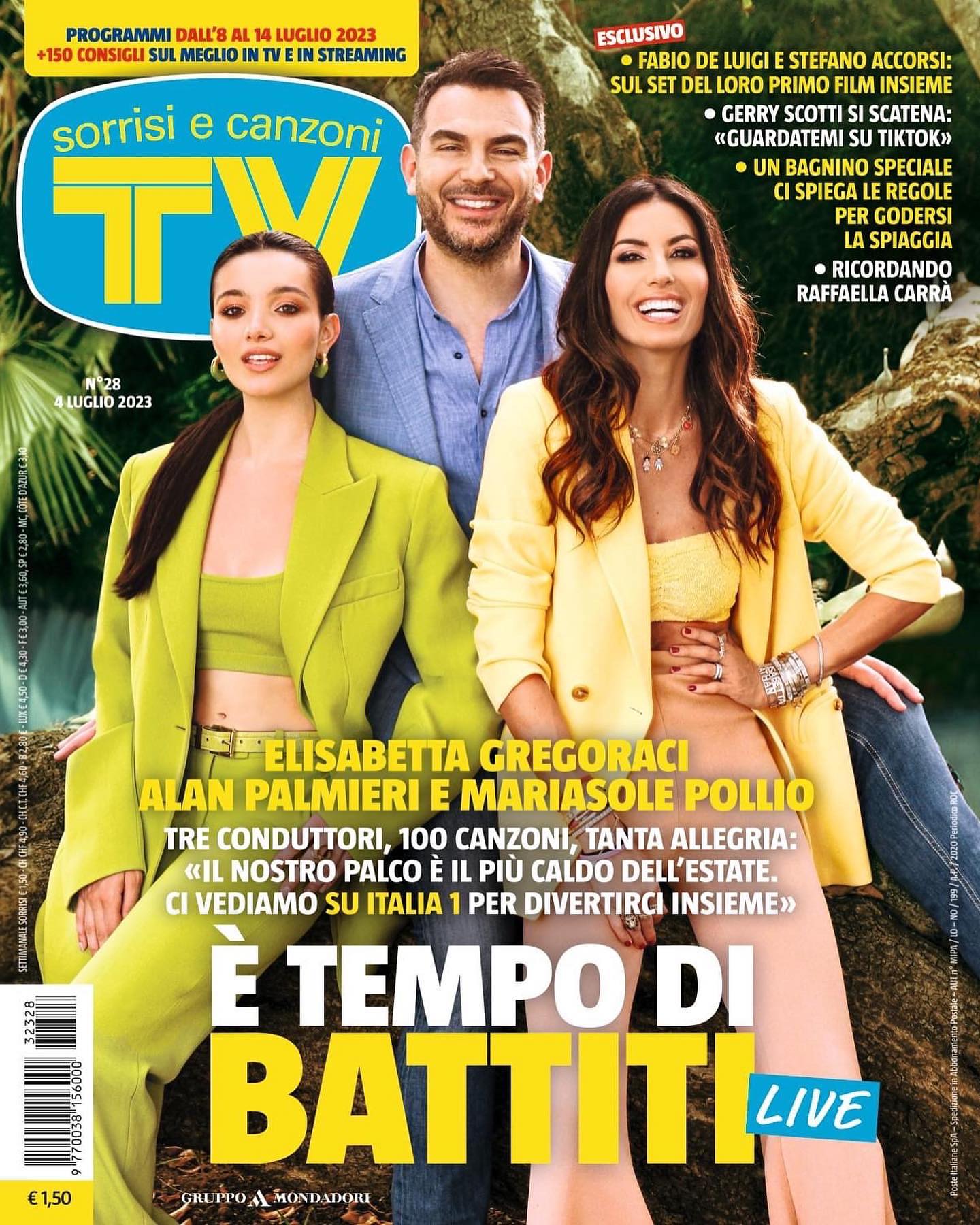 Elisabetta Gregoraci • Curiosi di vedere la nuova cover di  ?

Io,  e  
vi raccontiamo la nostra feli...