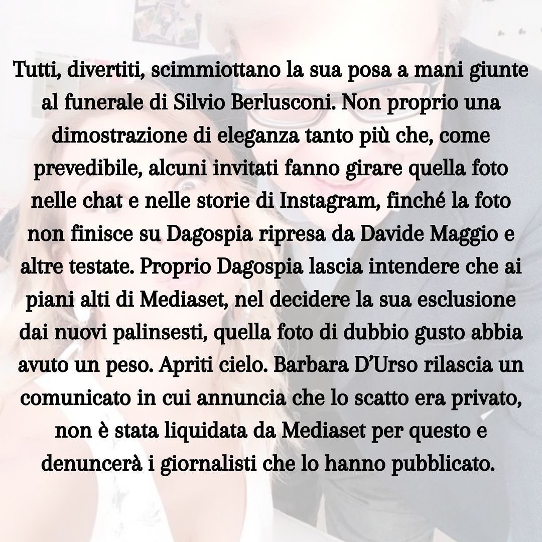 Selvaggia Lucarelli Le mani giunte, il vestito di pizzo nero, l’aria teatrale da prefica salentina, ...